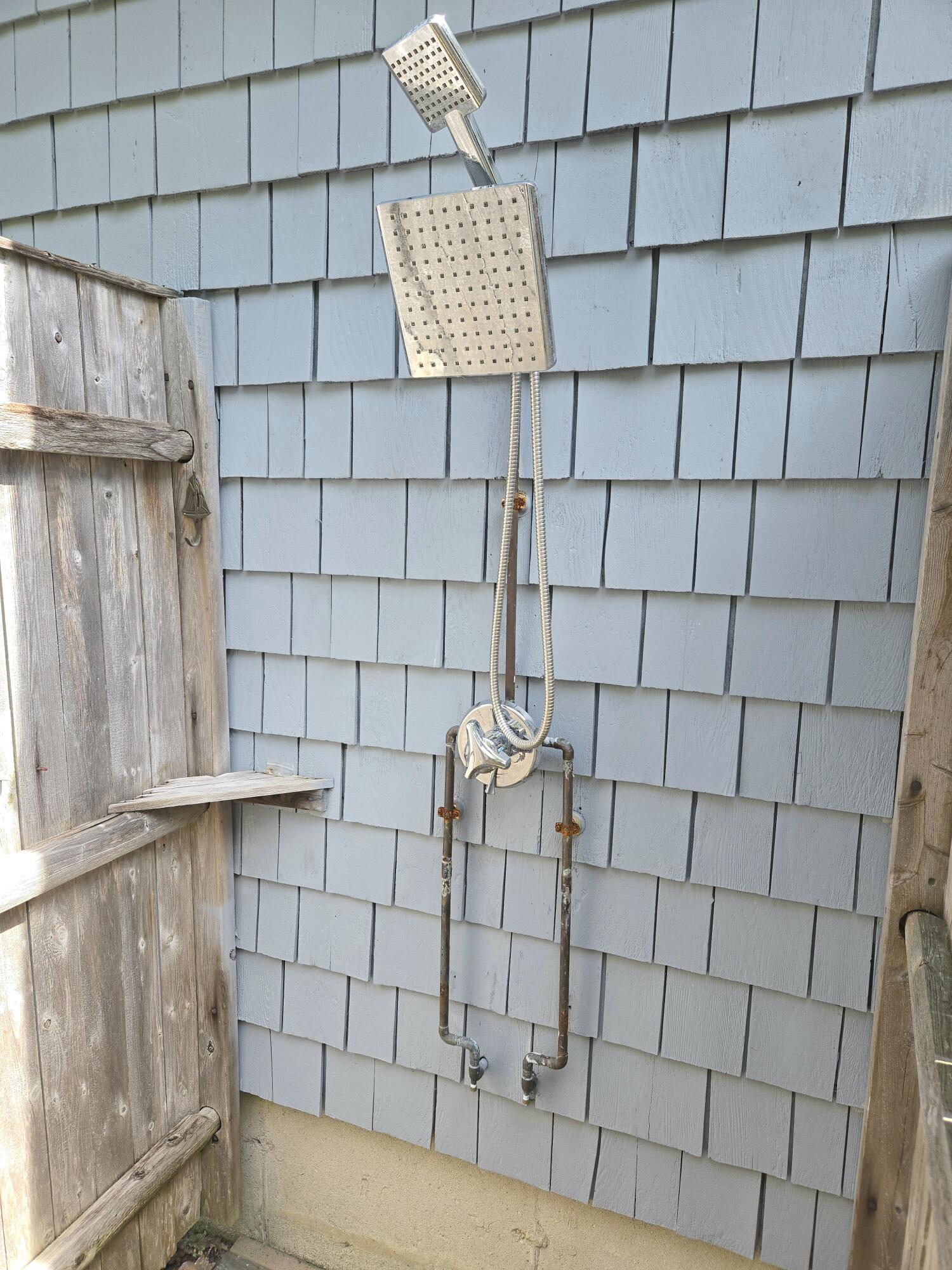 1b Walnut Street Property Photo 33