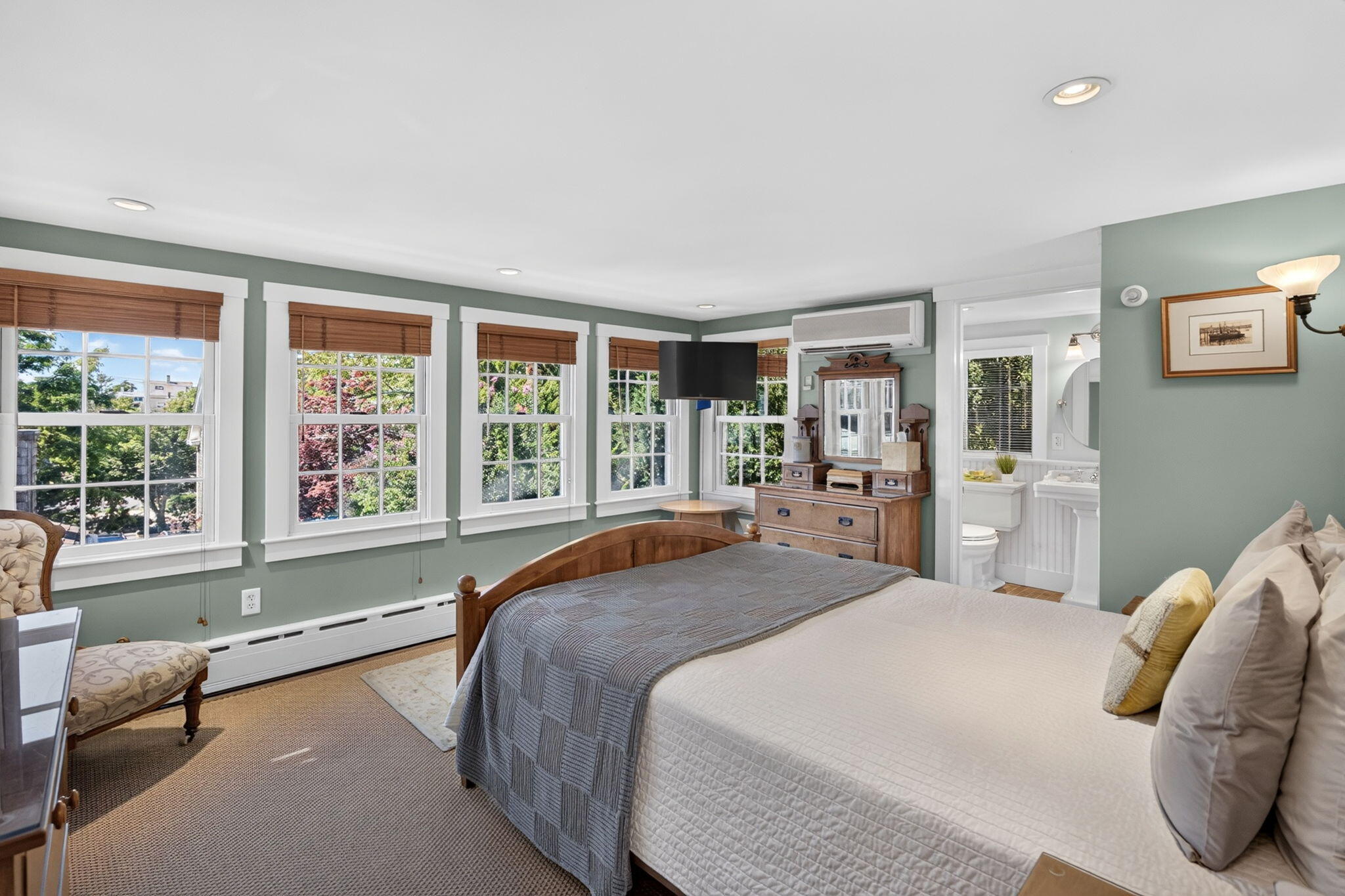 14 Court Street Property Photo 22
