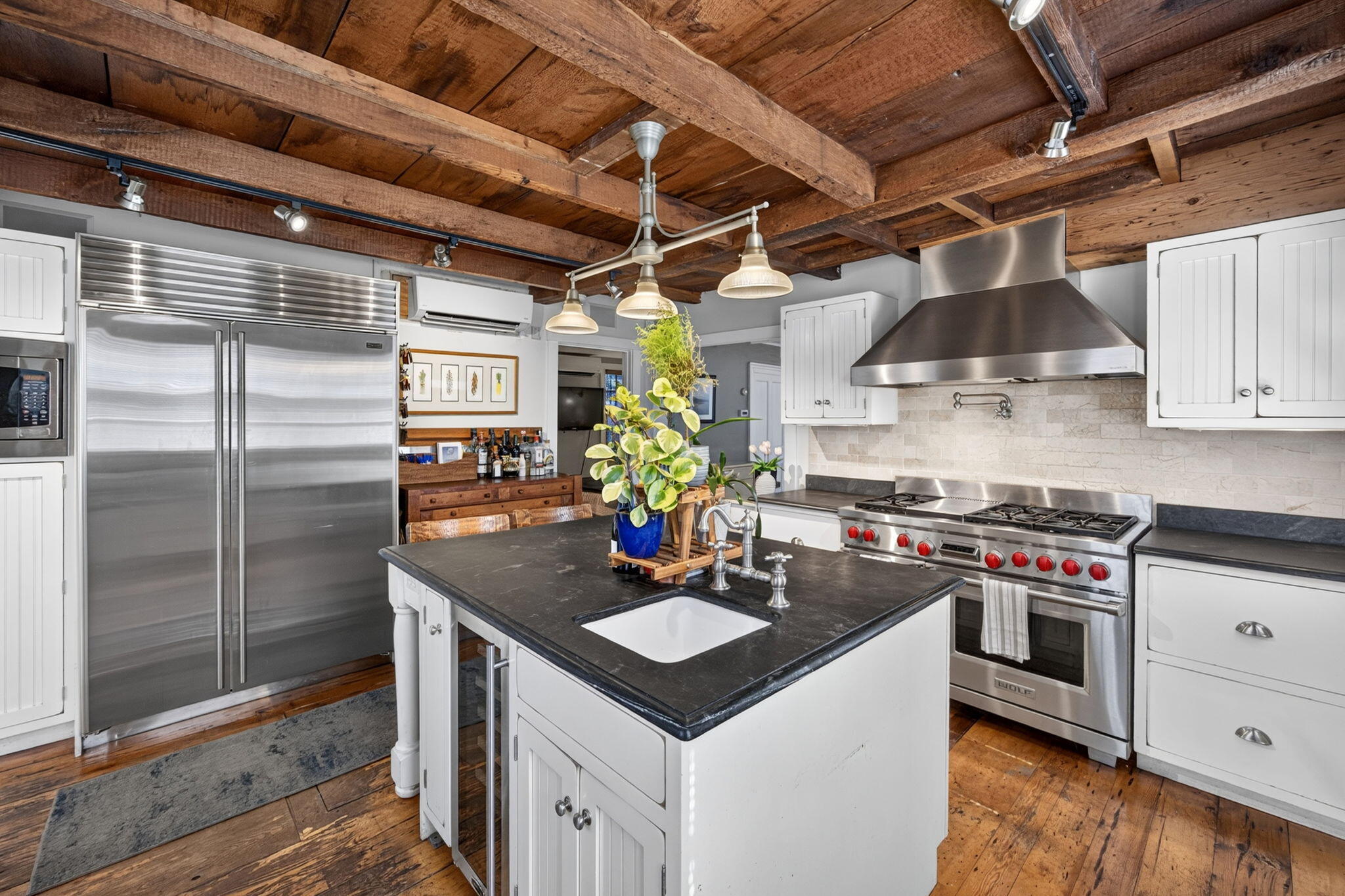 14 Court Street Property Photo 7
