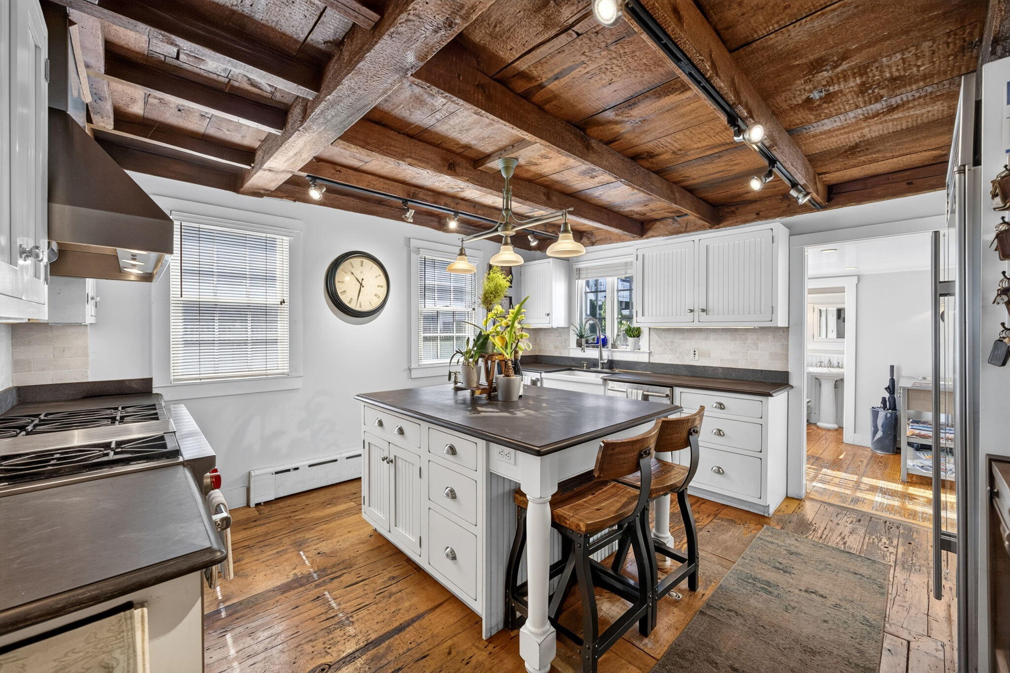 14 Court Street Property Photo 18