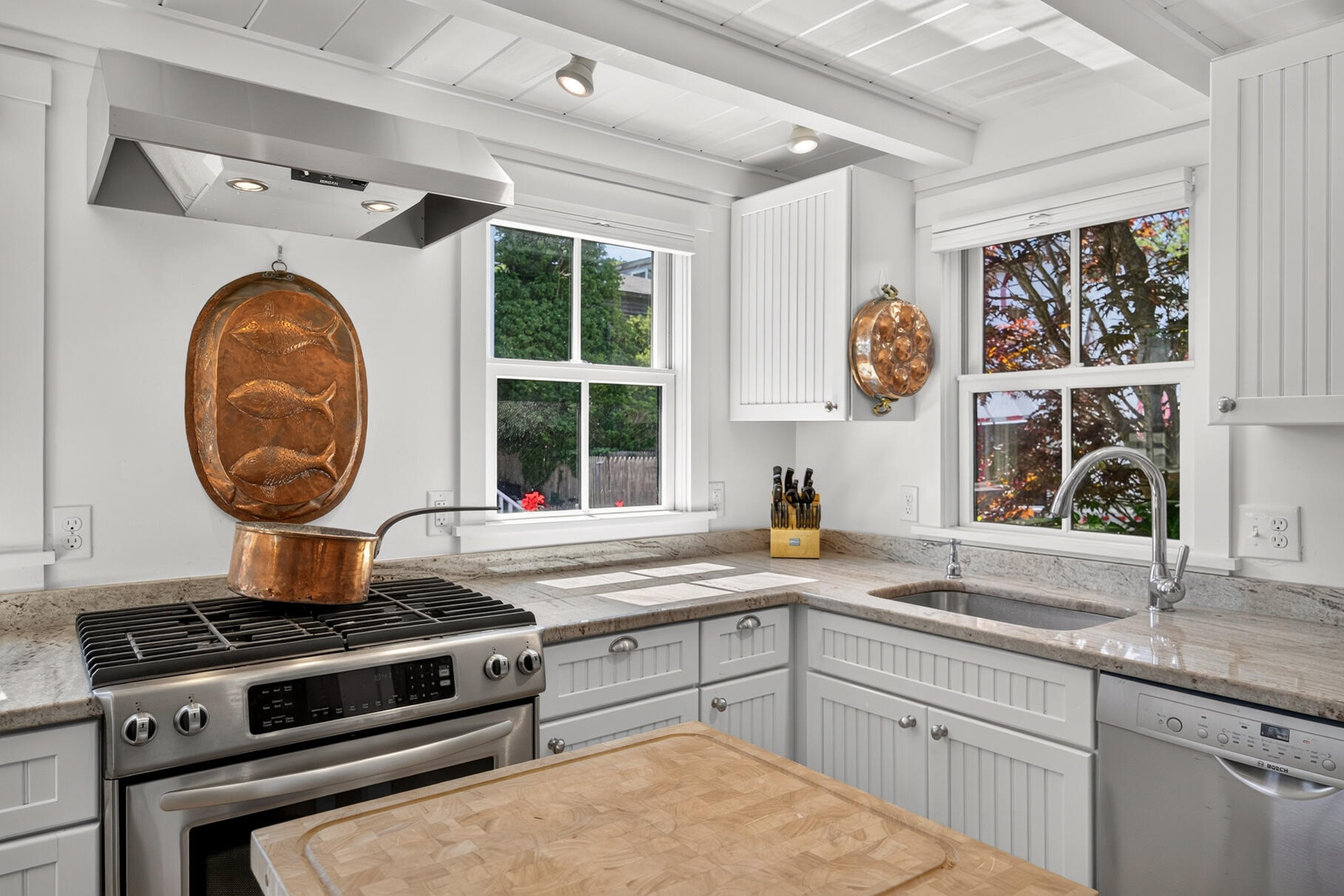 130 Commercial Street Property Photo 14