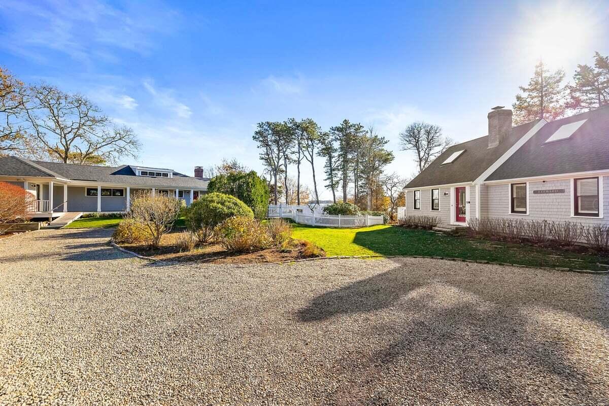 135-137 Portanimicut Road Property Photo 7
