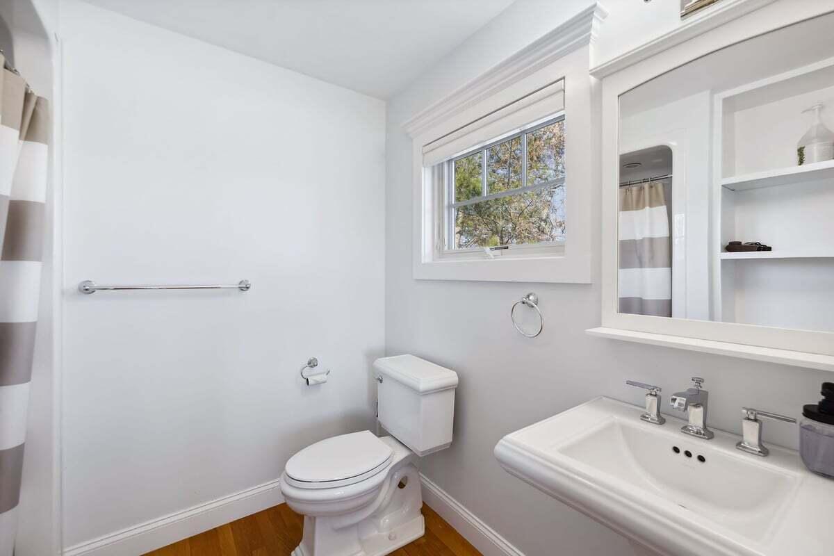 135-137 Portanimicut Road Property Photo 34