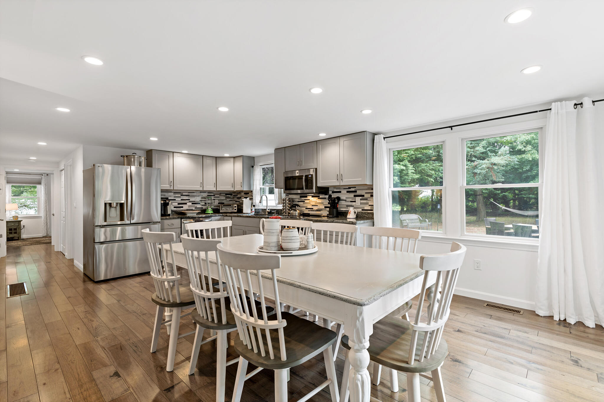 720 Massasoit Road Property Photo 11