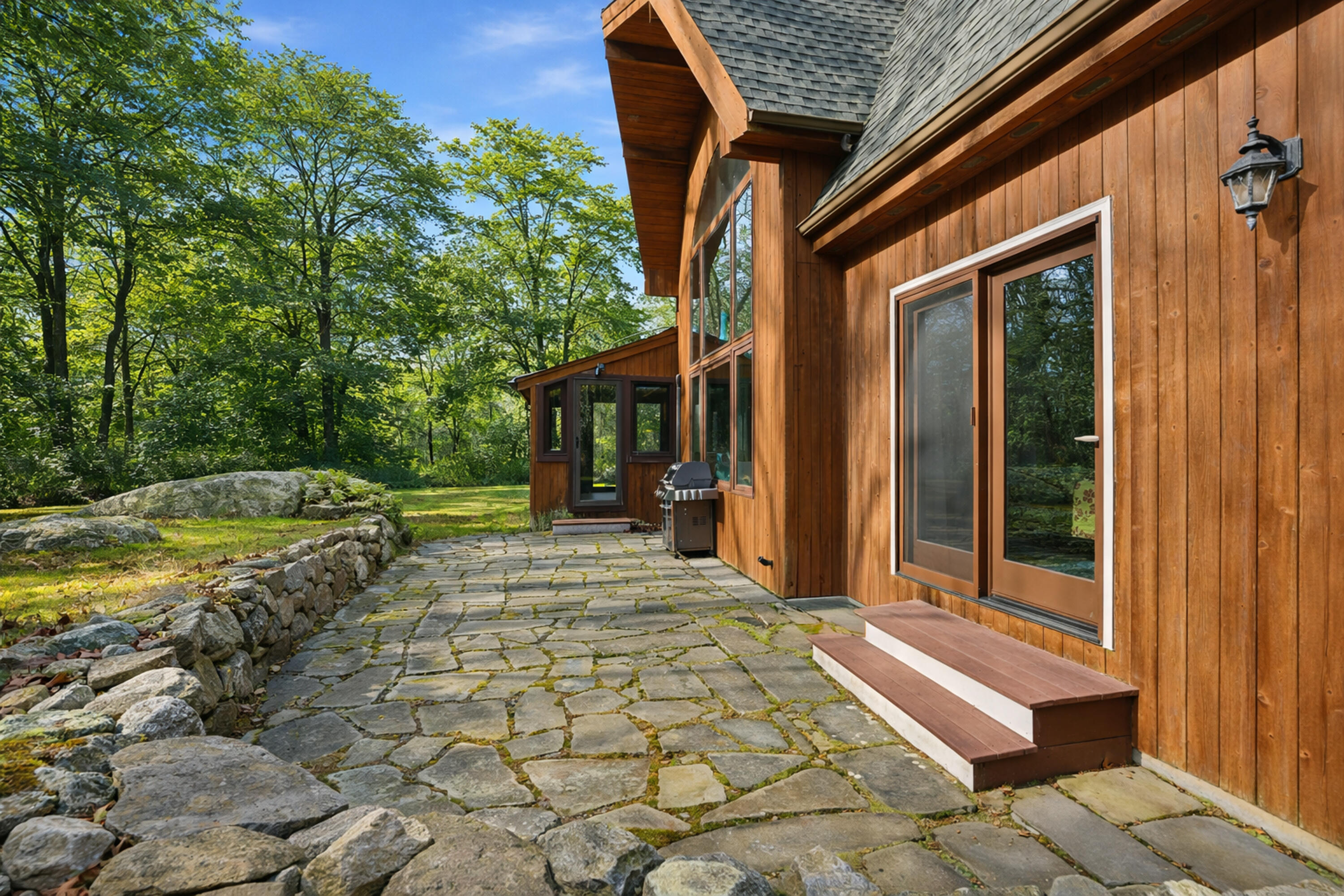 43 N Slope Lane Property Photo 2