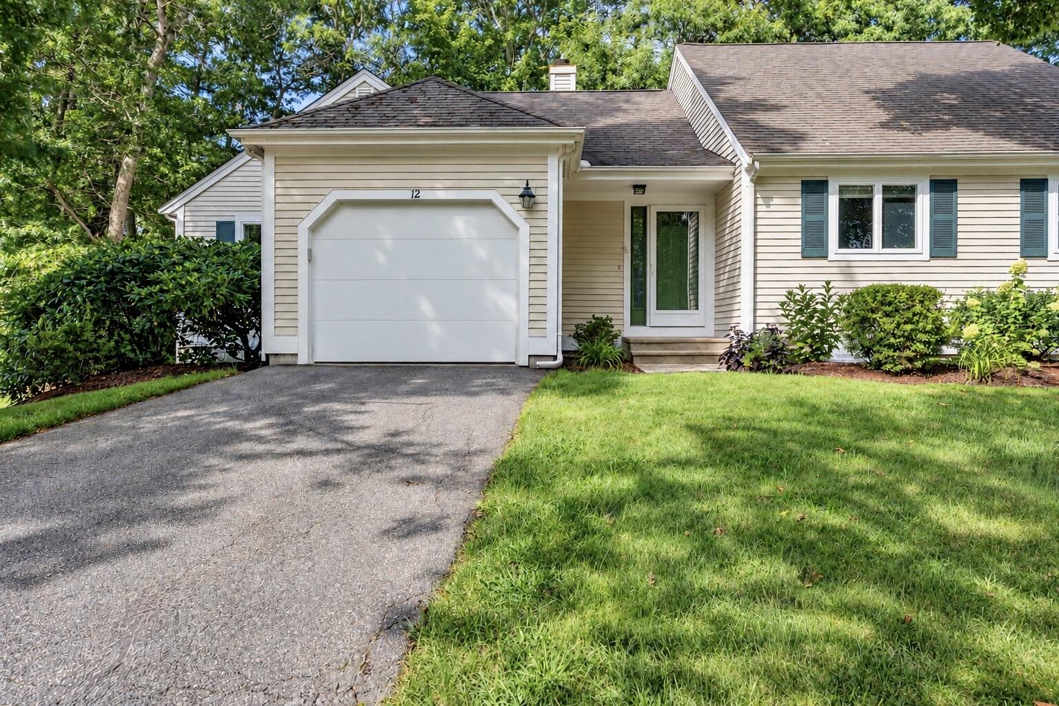 12 Pga Lane Property Photo 1