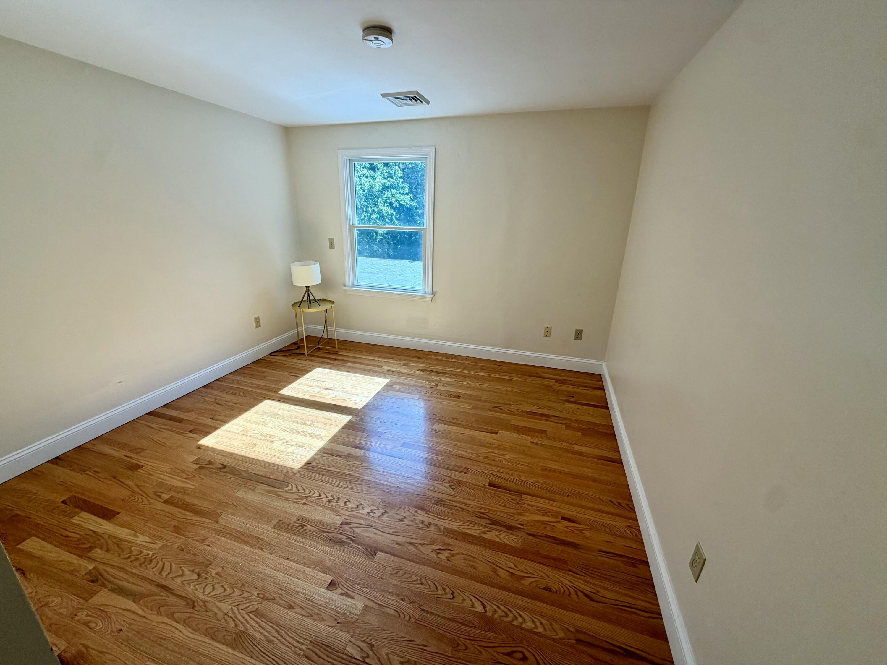 33 Farm Lane Property Photo 30