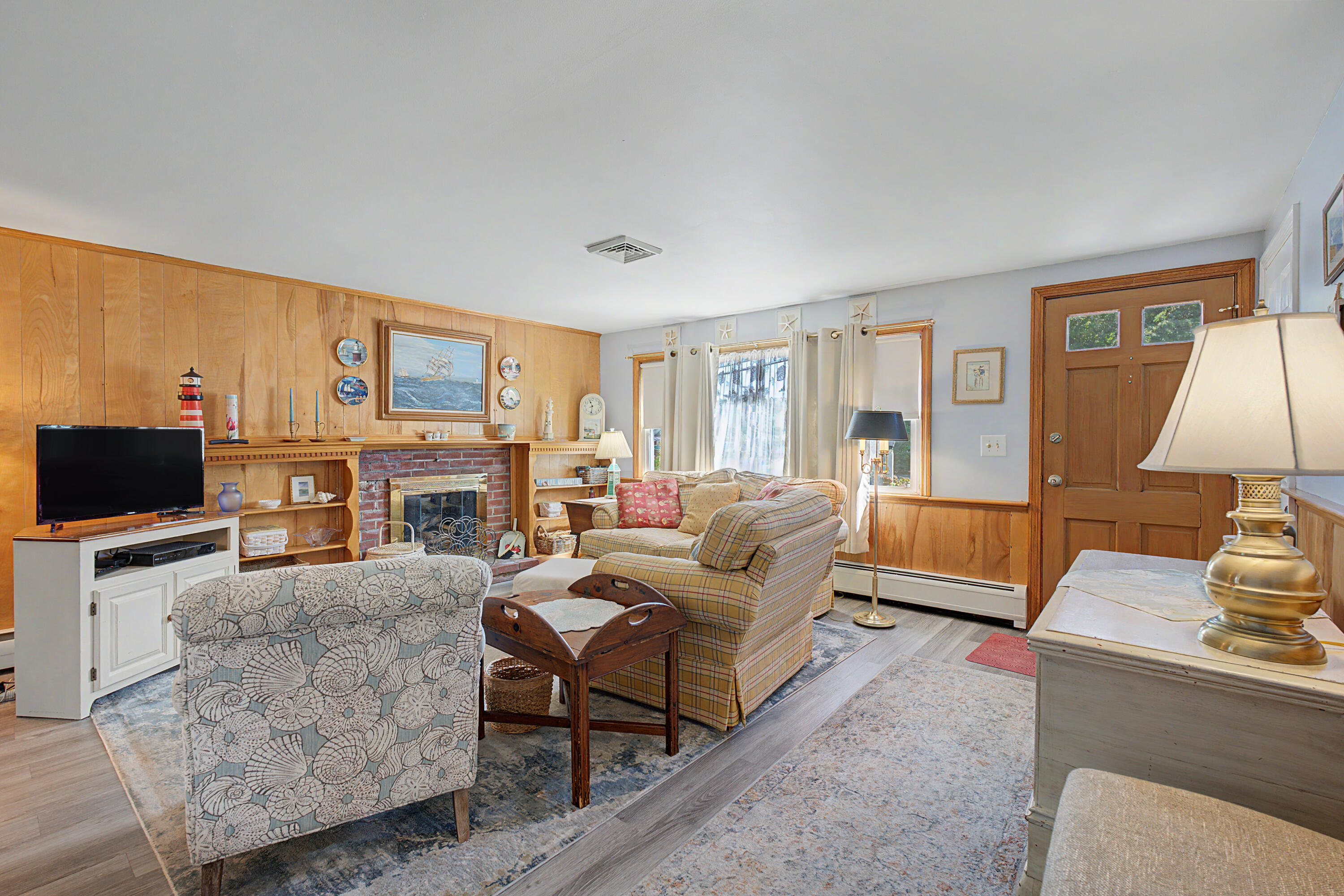 239 Swan River Road Property Photo 8