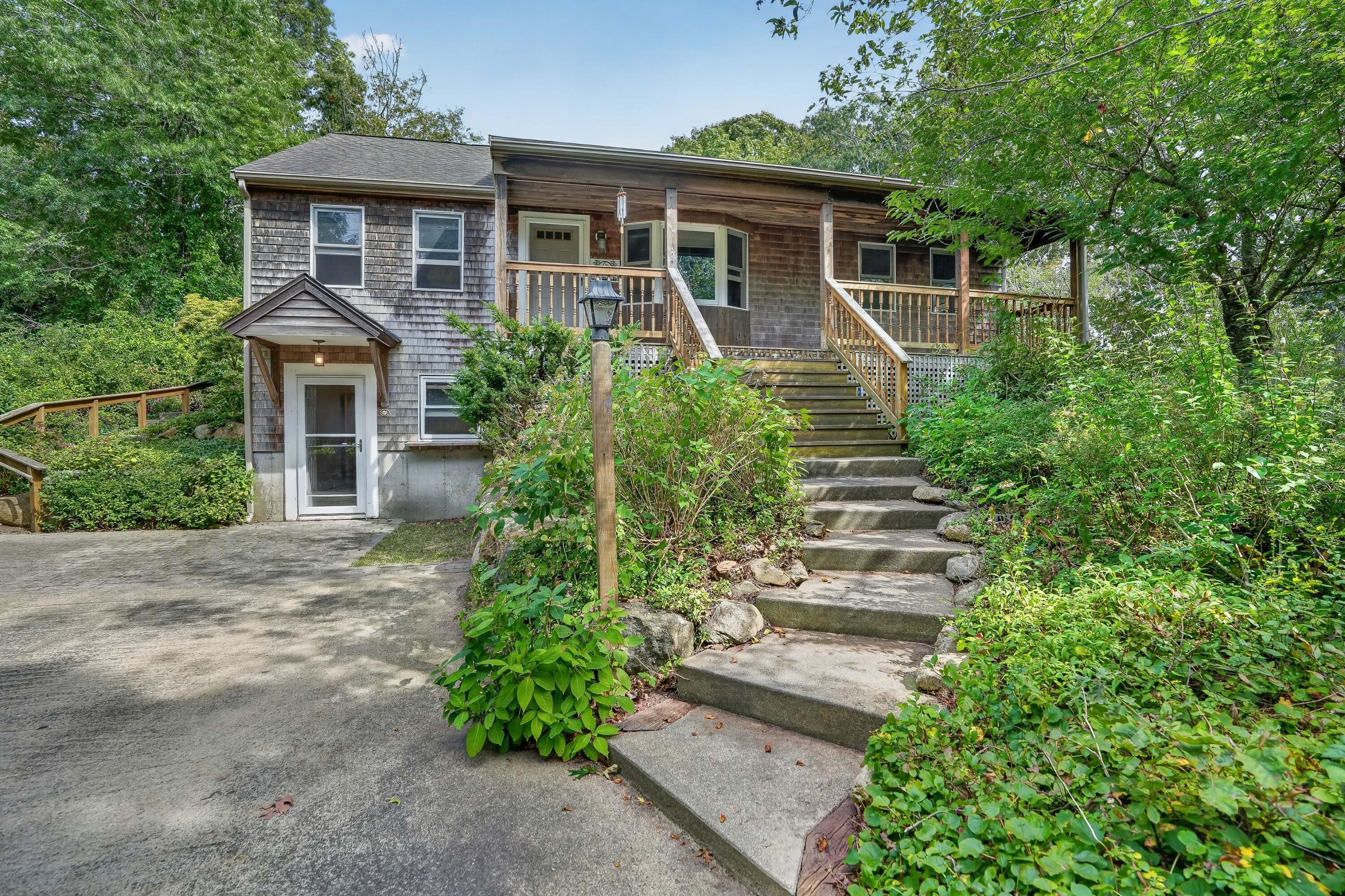 7 Fawndale Road Property Photo 1
