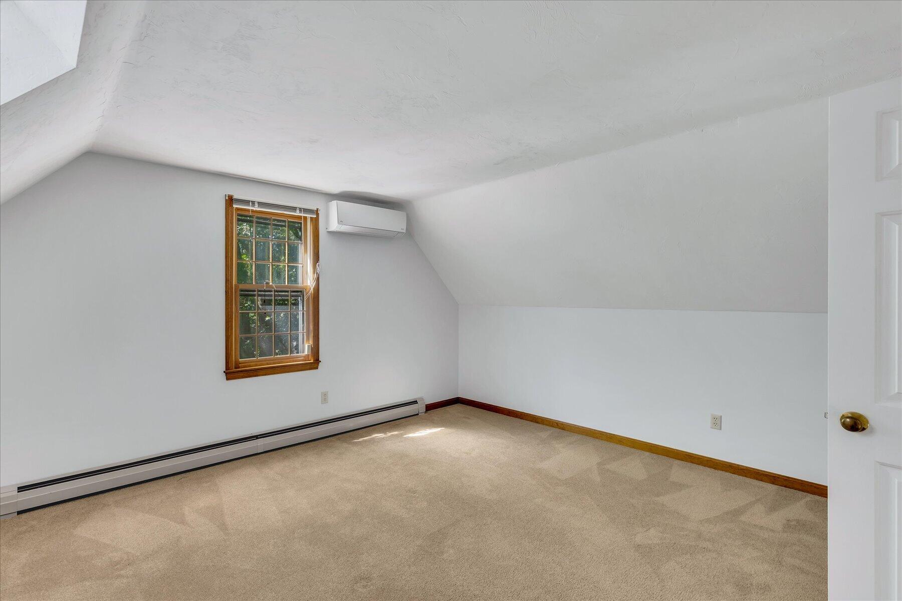 94 Stratford Lane Property Photo 37
