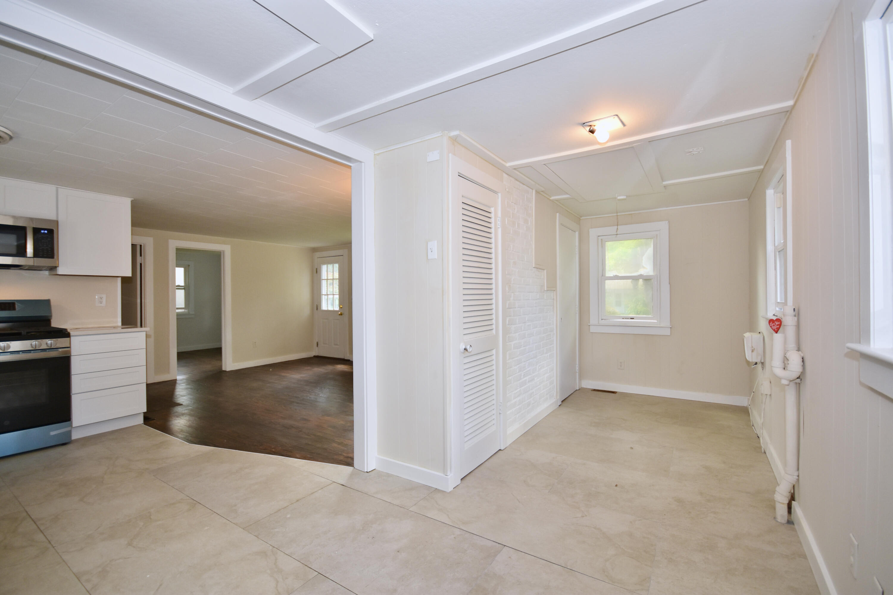 12 Lake Road E Property Photo 6