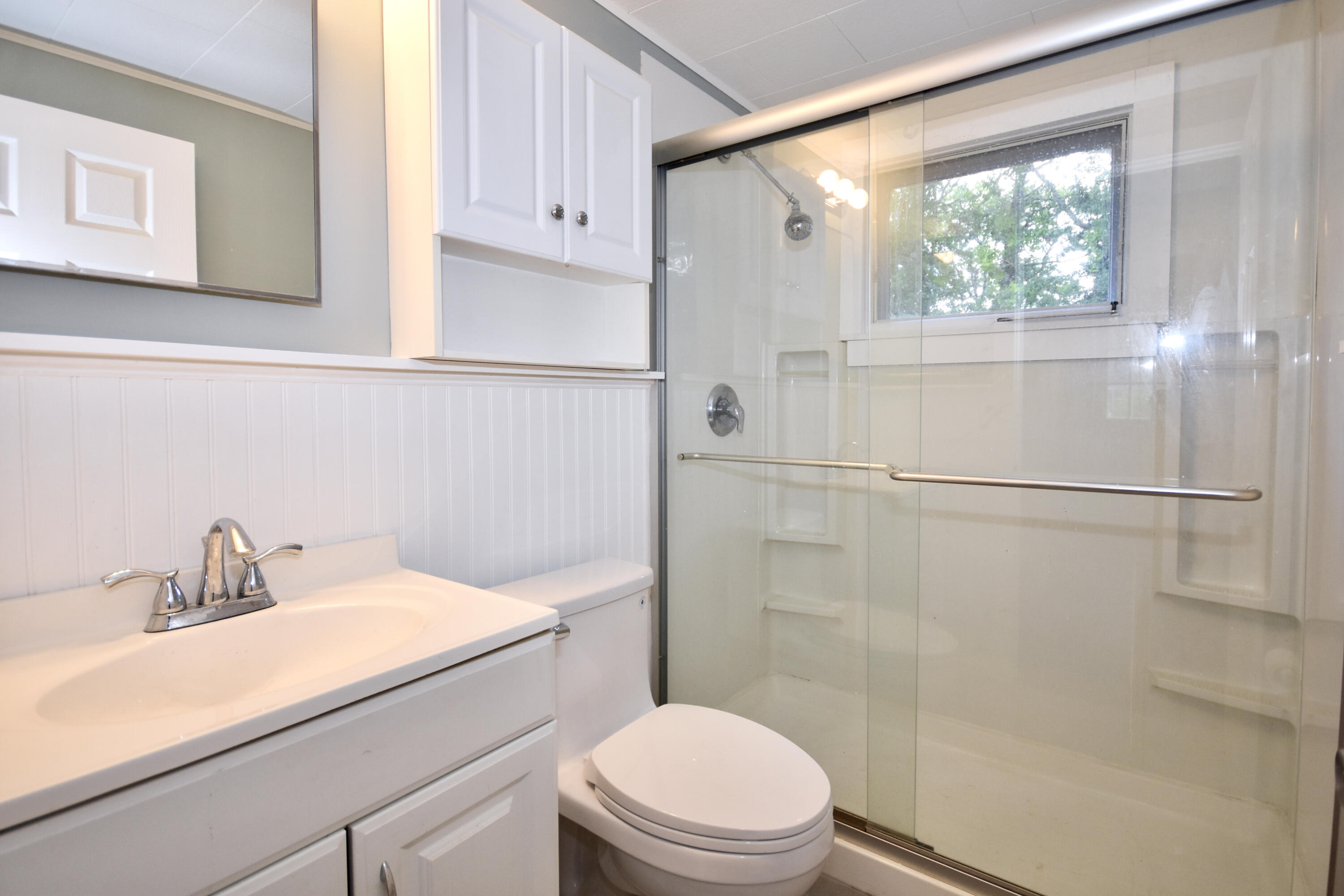 12 Lake Road E Property Photo 8