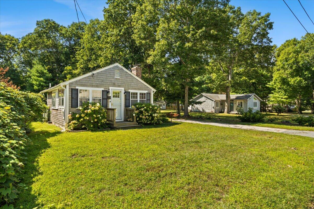 21 Harborview Drive Property Photo 1