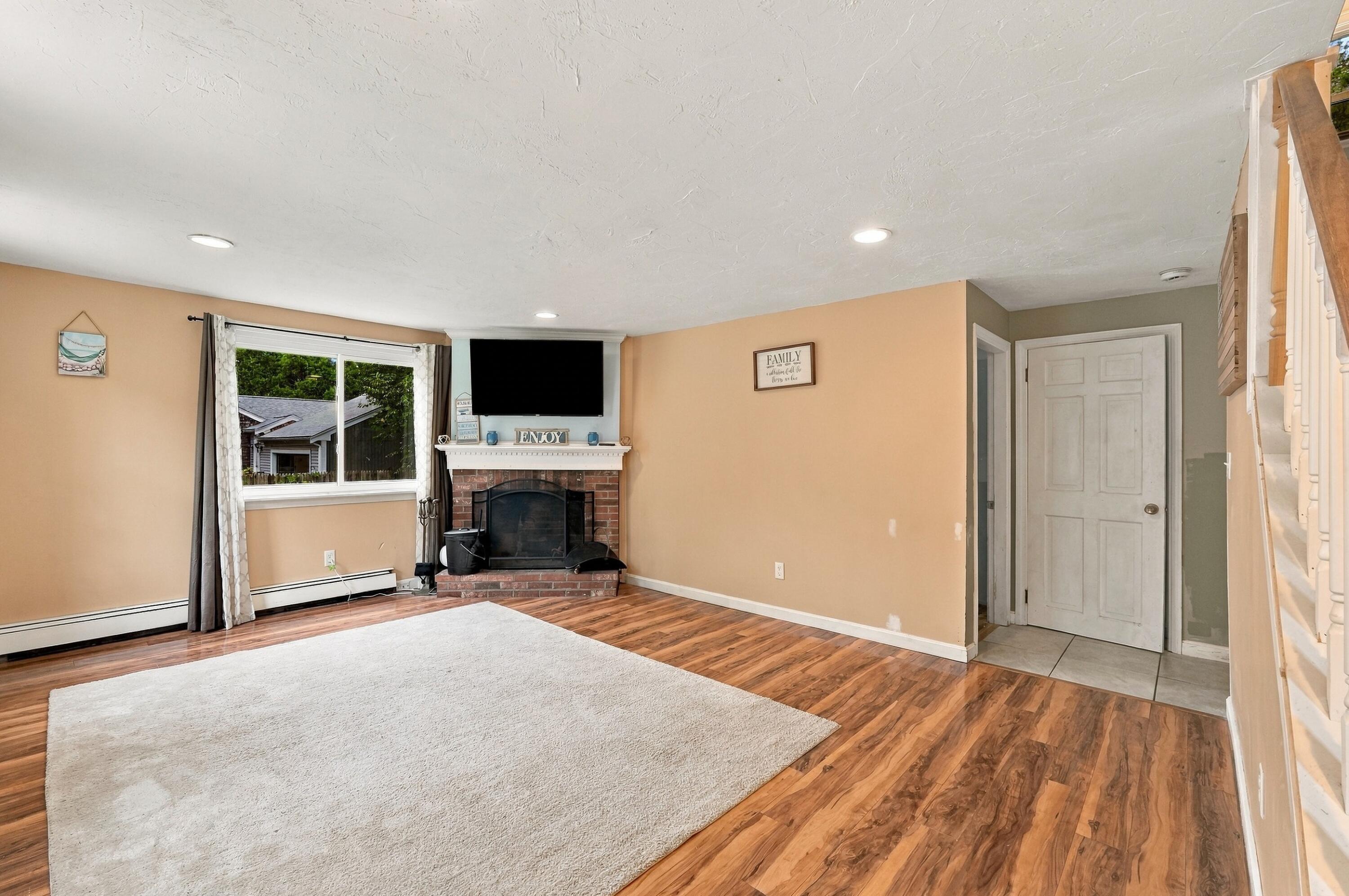 19 Louise Lane Property Photo 15