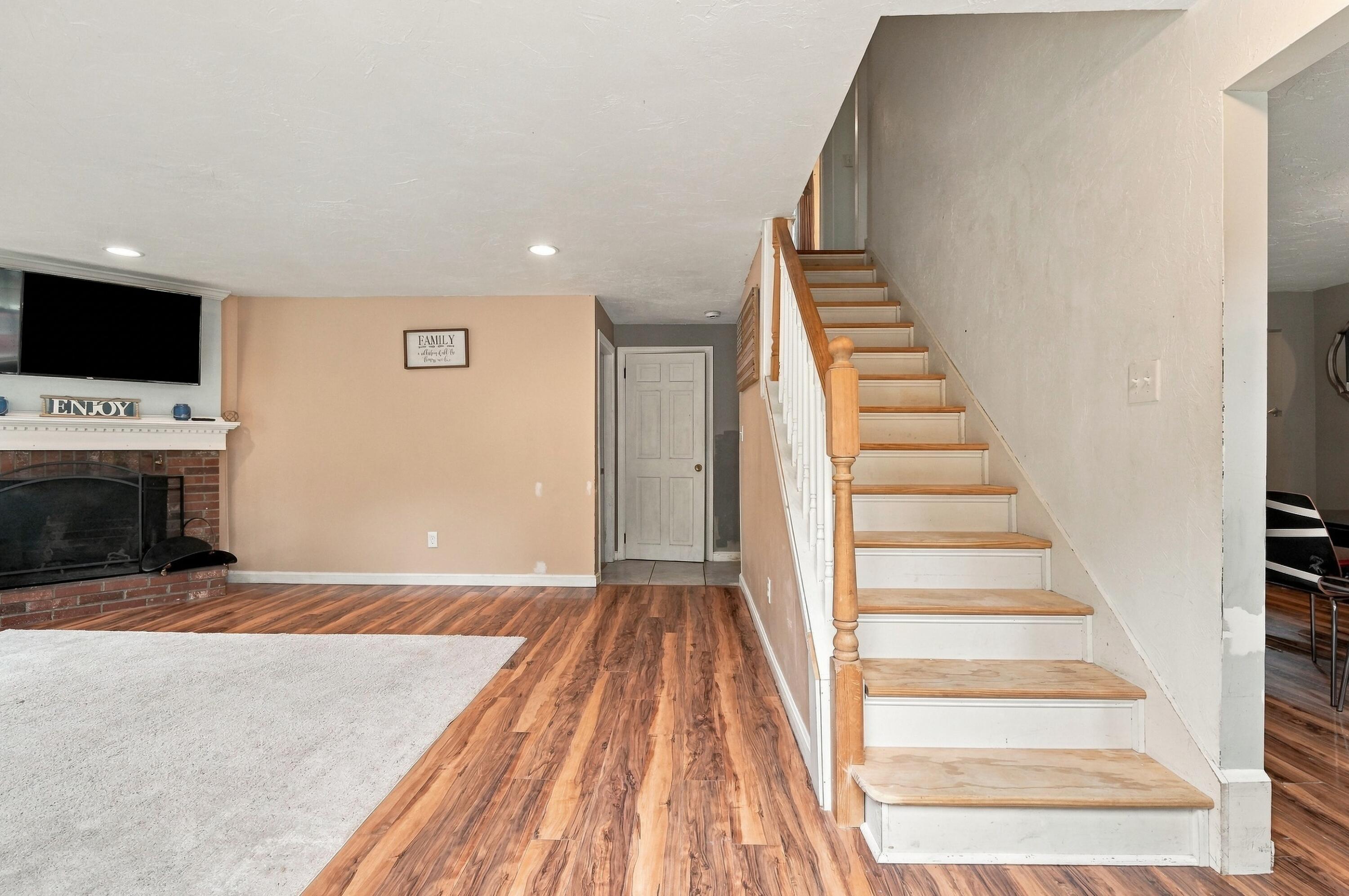 19 Louise Lane Property Photo 20