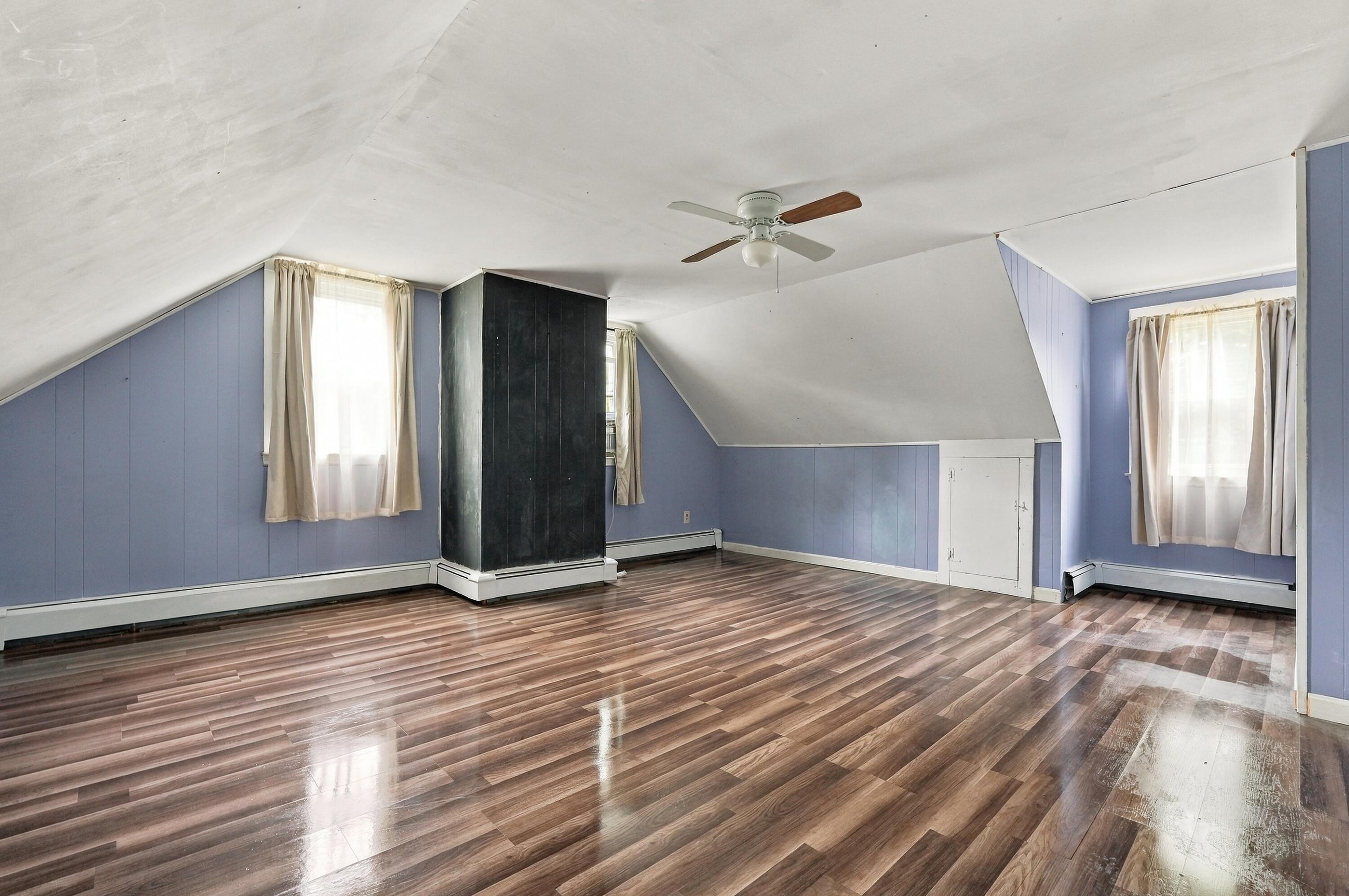 19 Louise Lane Property Photo 32