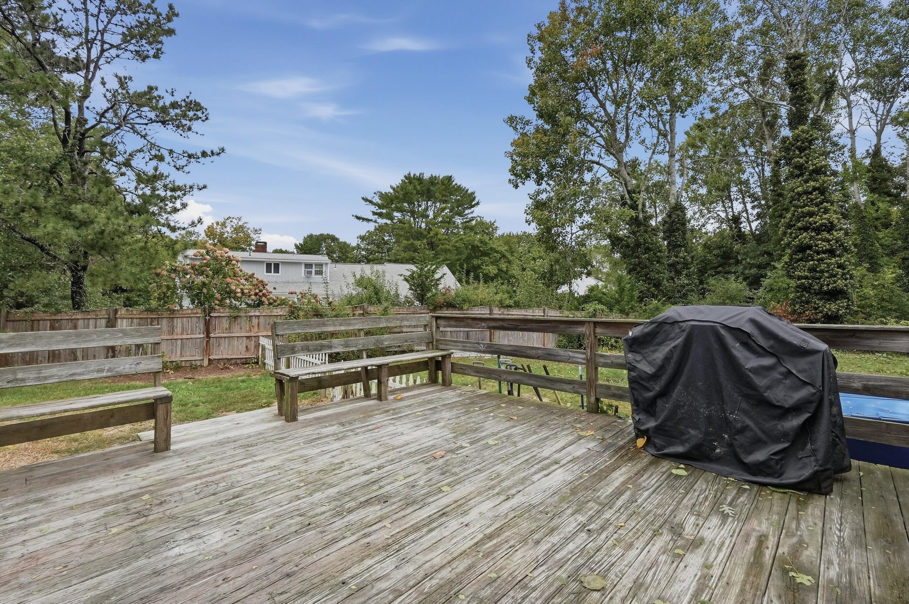 19 Louise Lane Property Photo 47