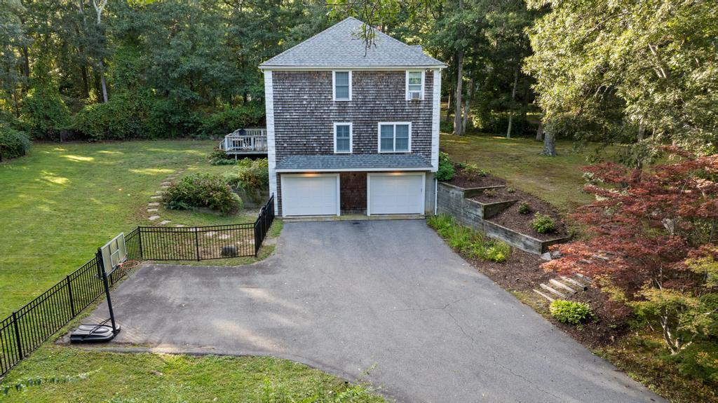 31 Village Drive Property Photo 30