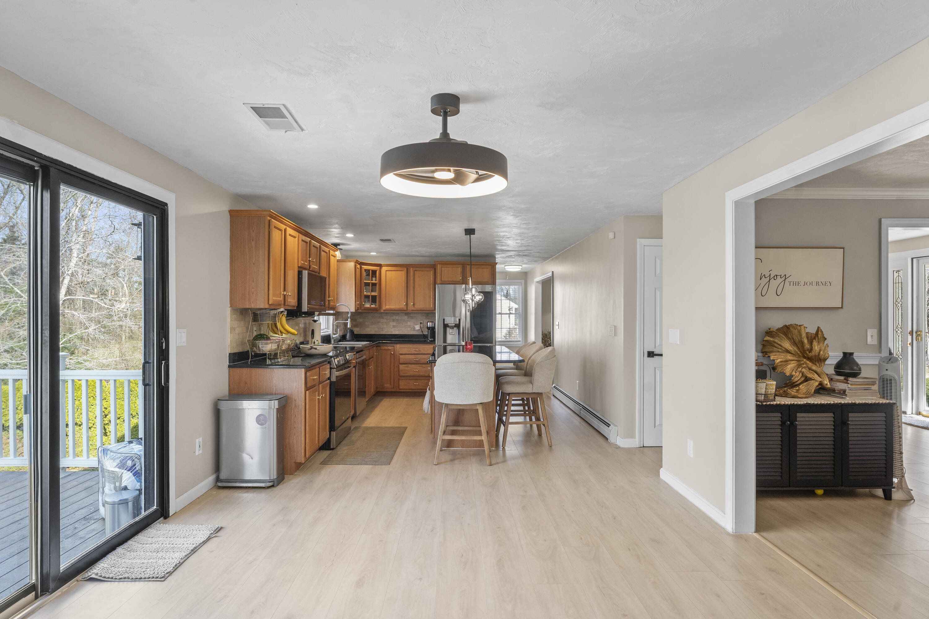 455 East Street Property Photo 5