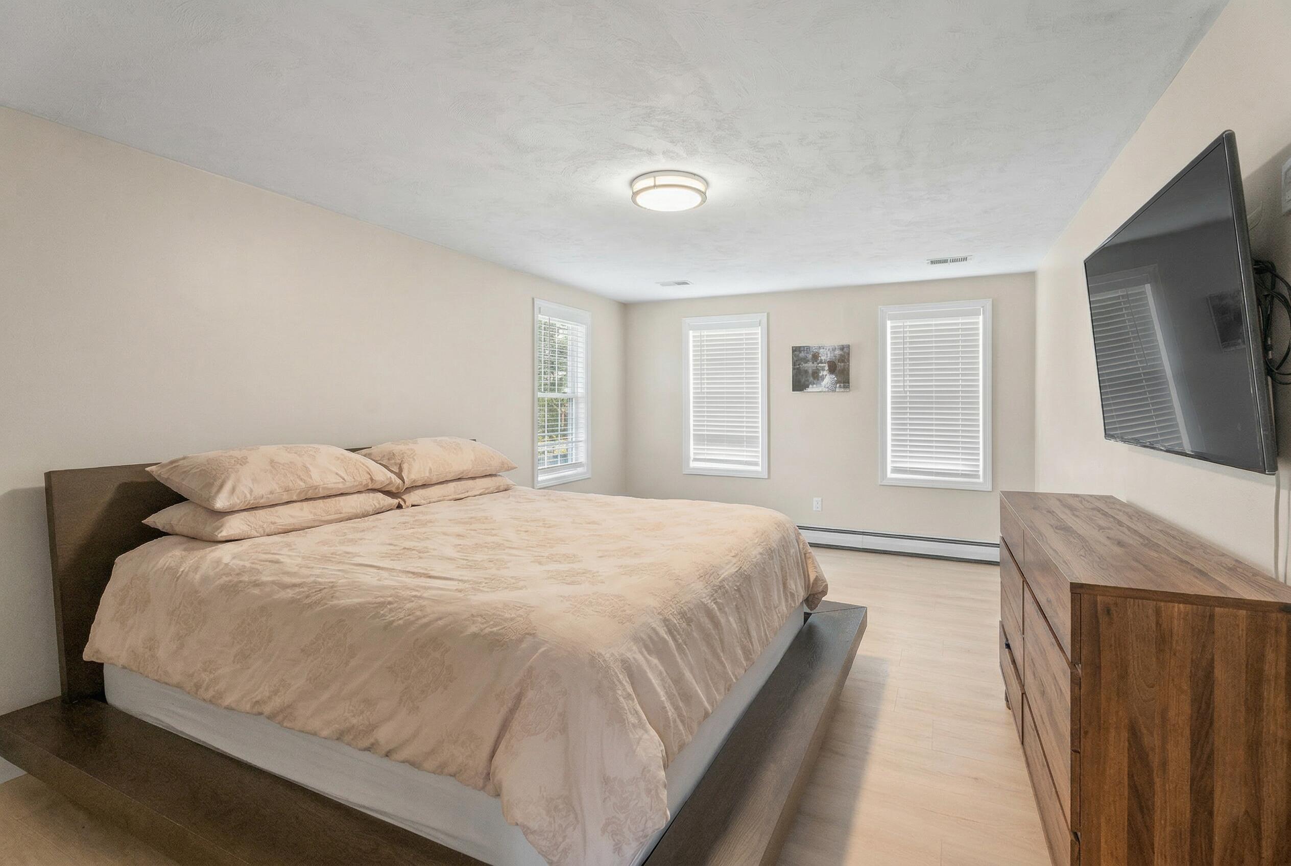 455 East Street Property Photo 14