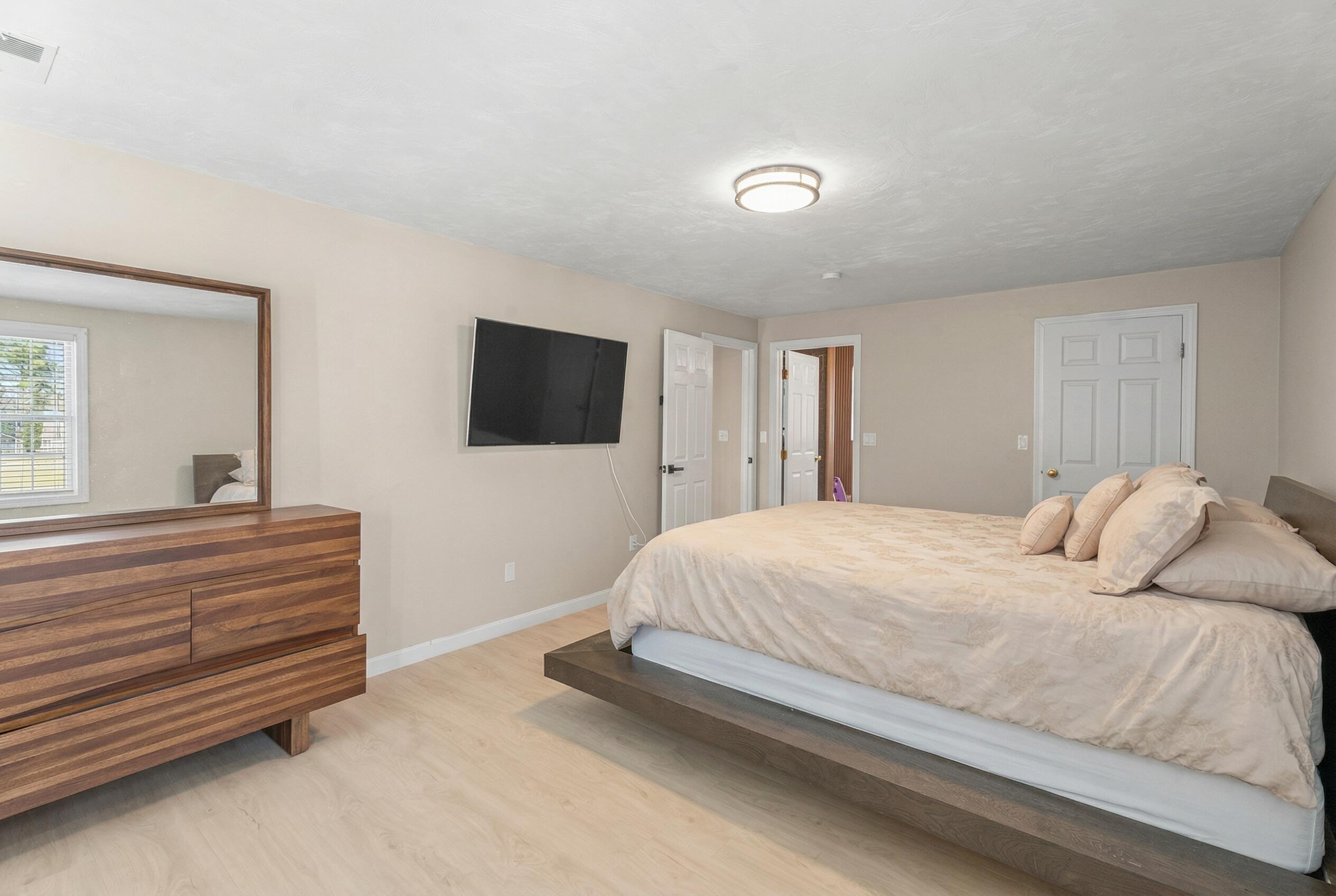 455 East Street Property Photo 15