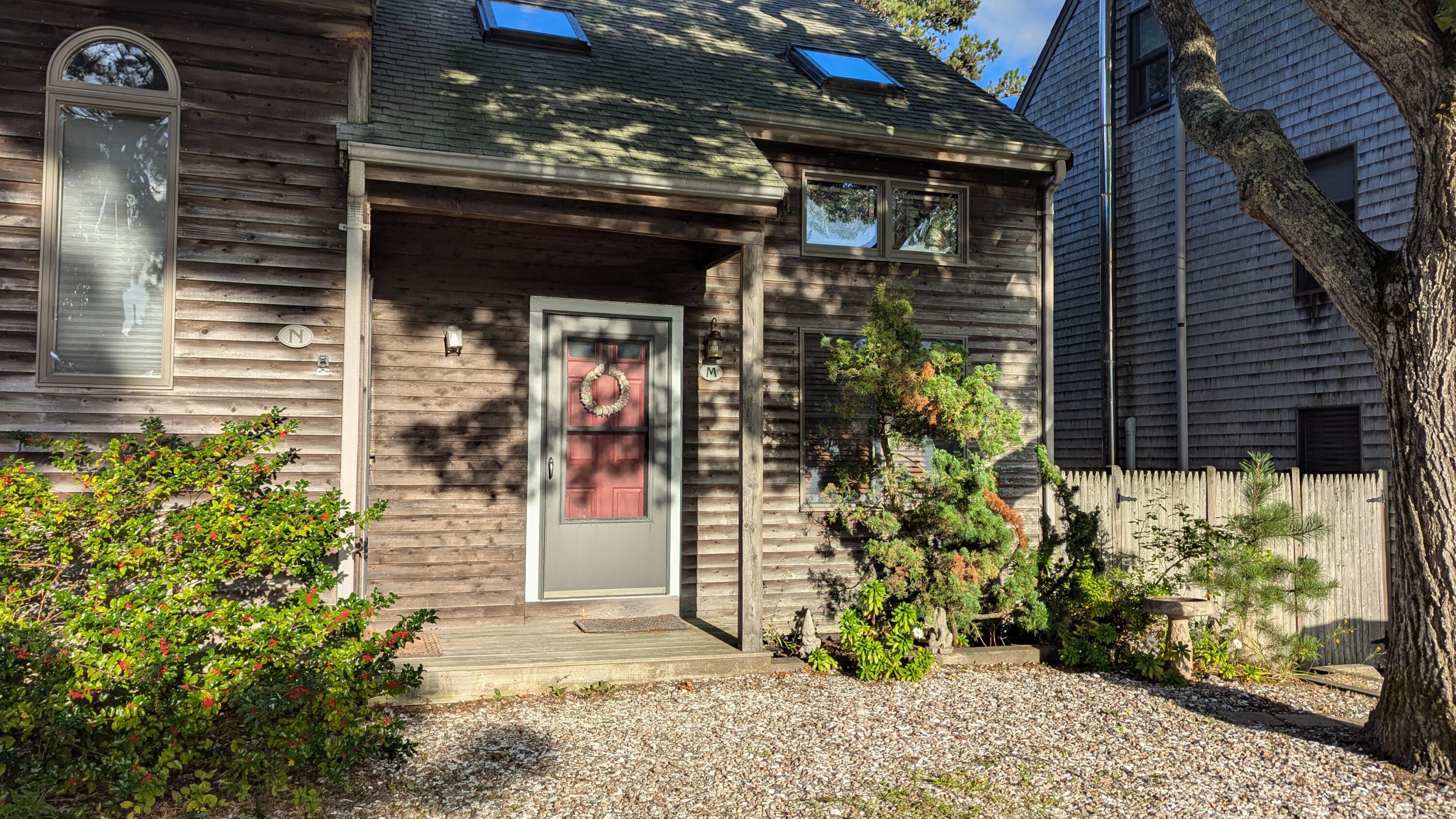 10 Seashore Park Drive Apt M Property Photo 2