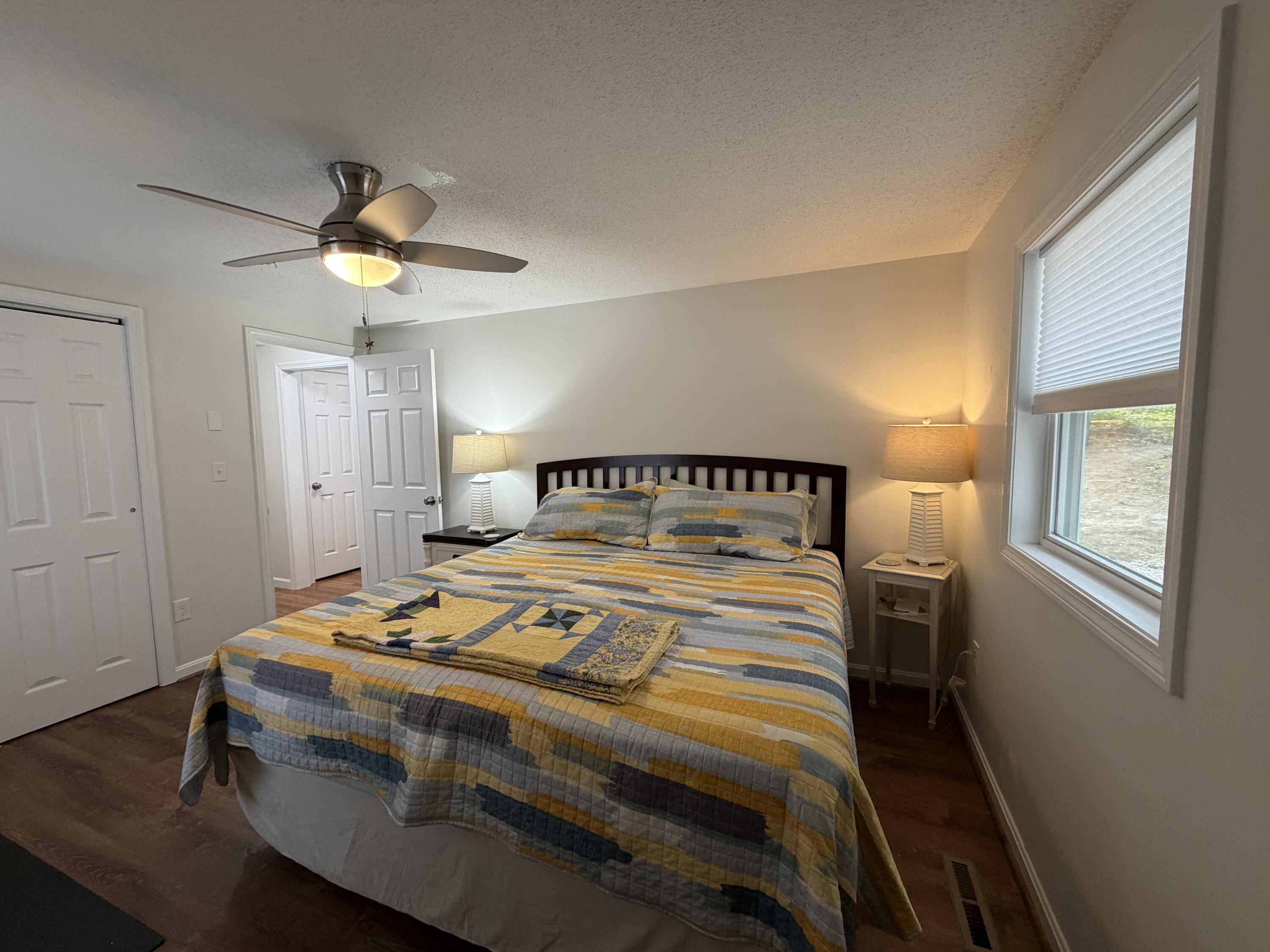 15 Linda Lane Property Photo 25