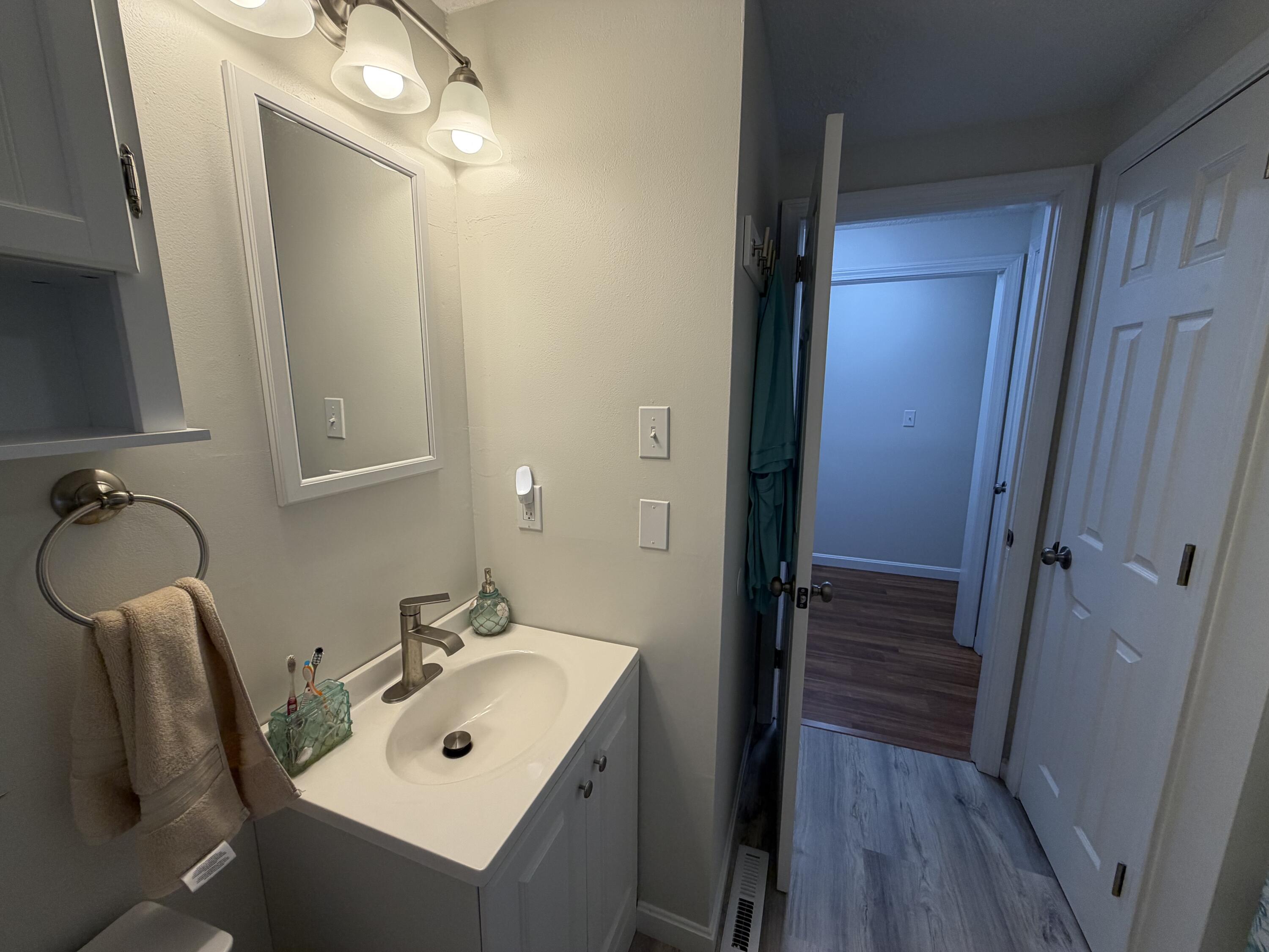 15 Linda Lane Property Photo 29