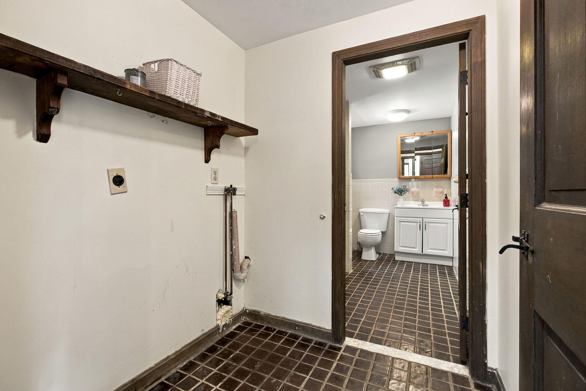 56 Westmoreland Drive Property Photo 15