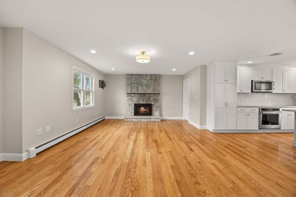 20 Harvest Lane Property Photo 5