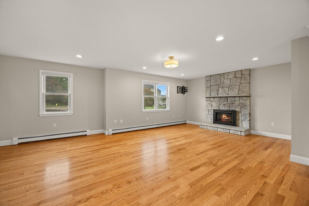 20 Harvest Lane Property Photo 6