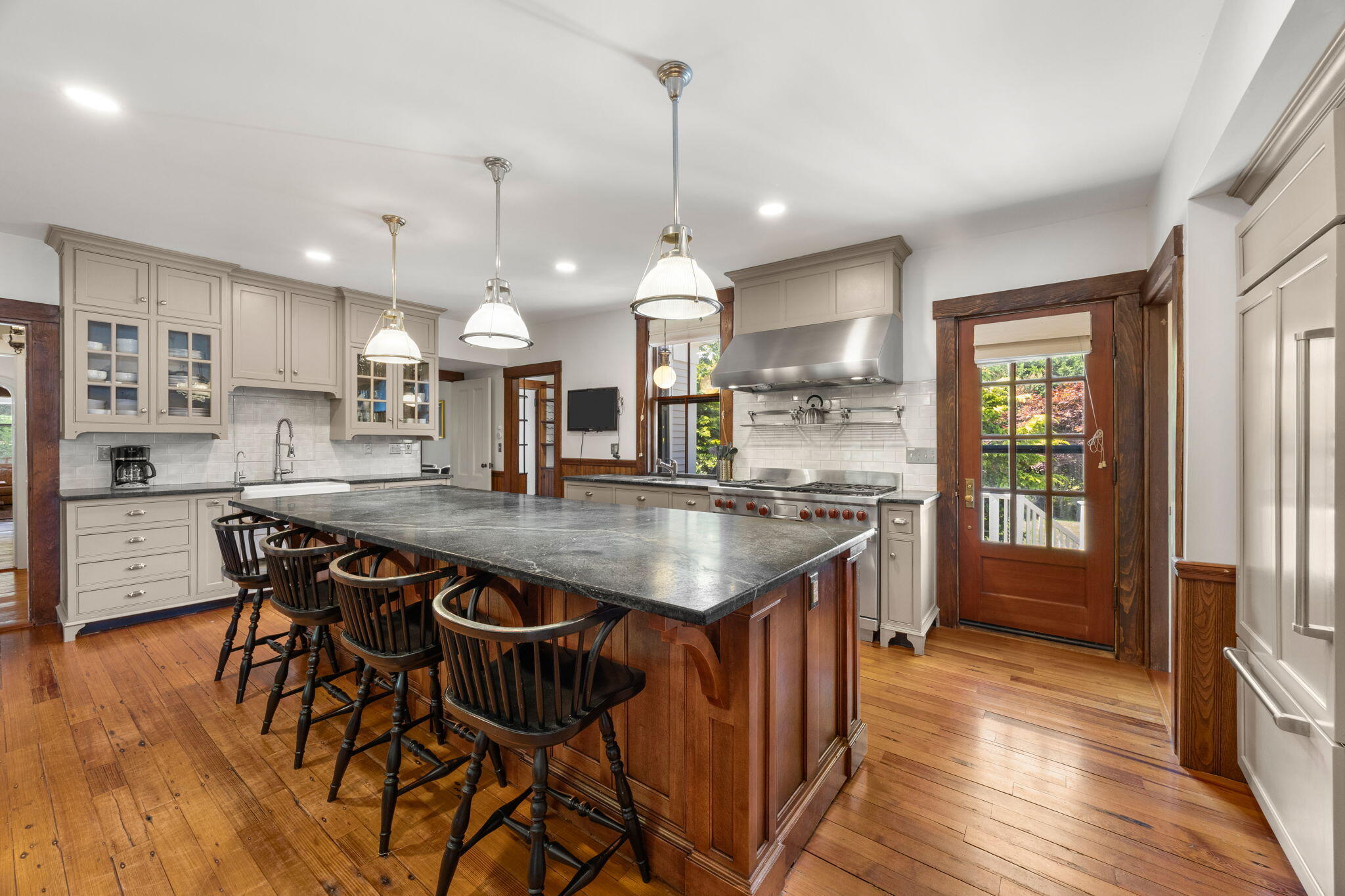 378 Route 6a Property Photo 23