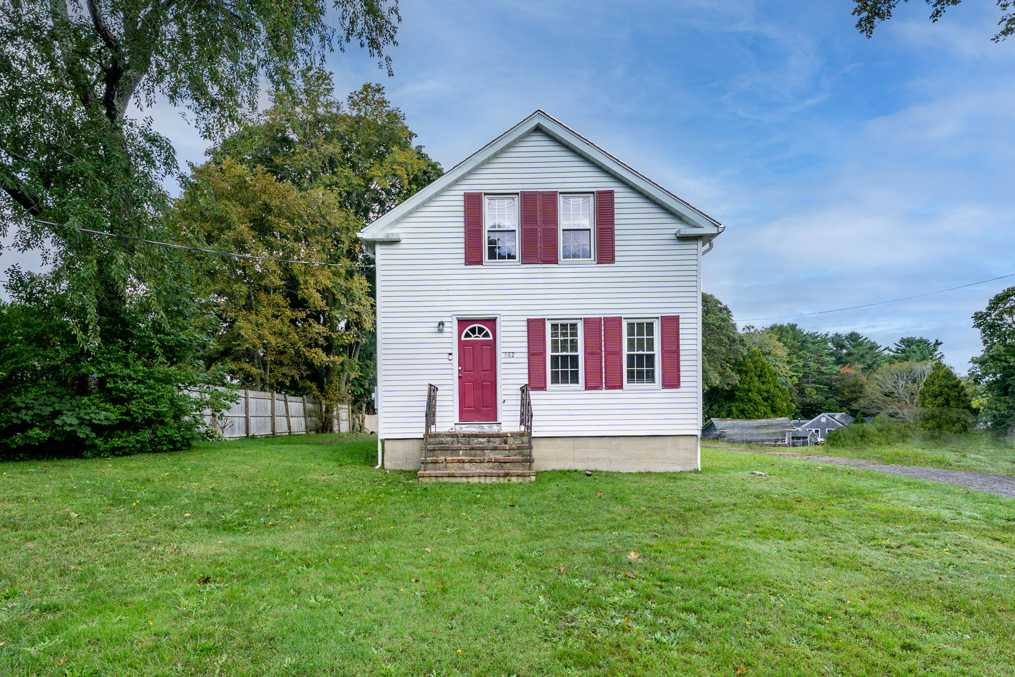 562 Waquoit Highway Property Photo 1