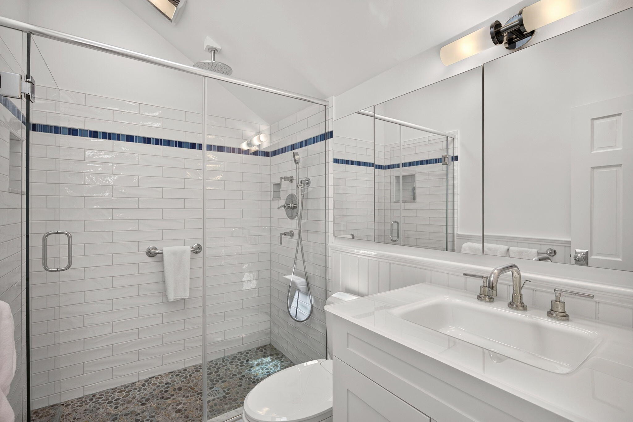 8d Commercial Street Unit A Property Photo 23