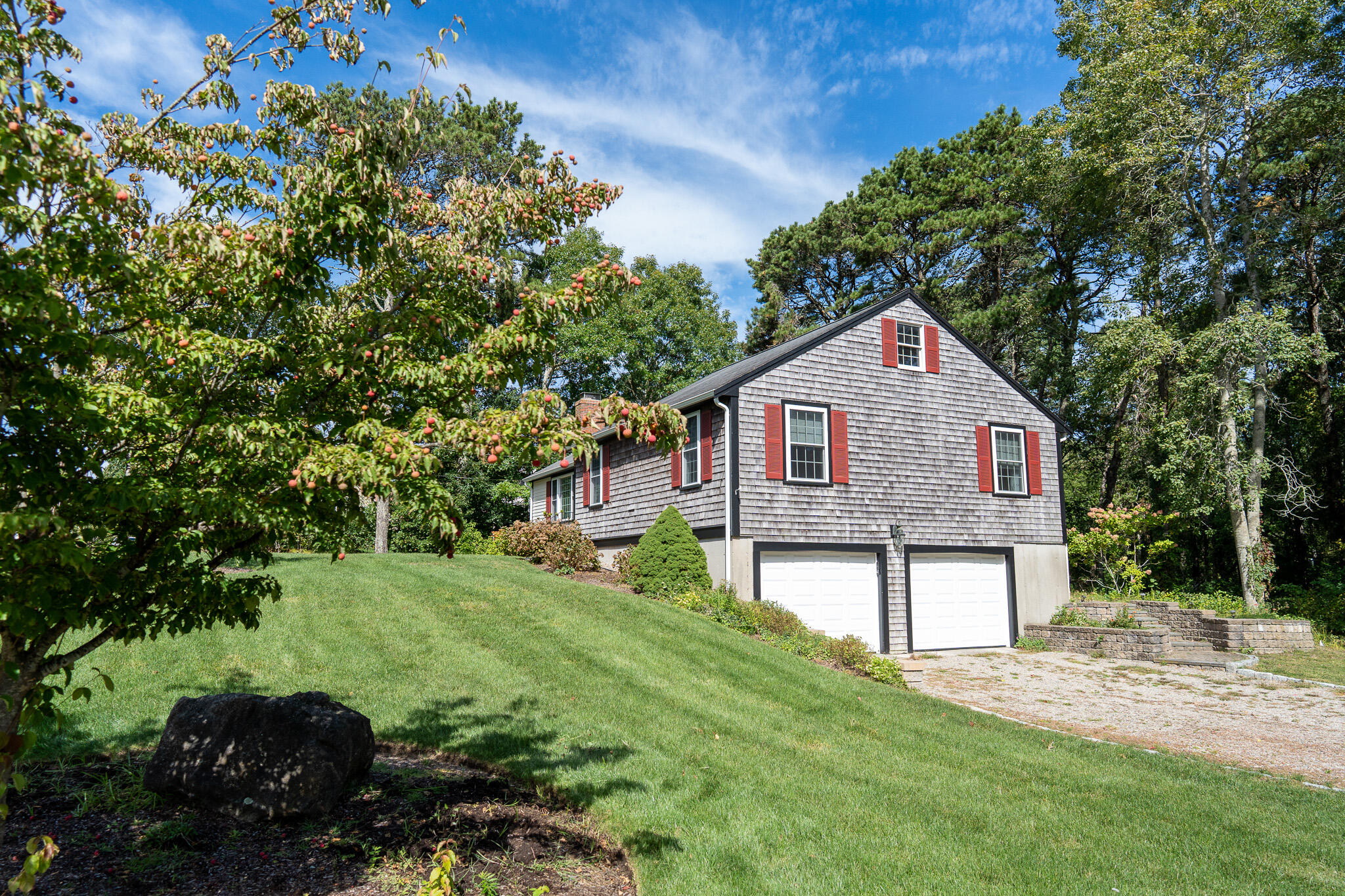 2 Mohegan Lane Property Photo 2