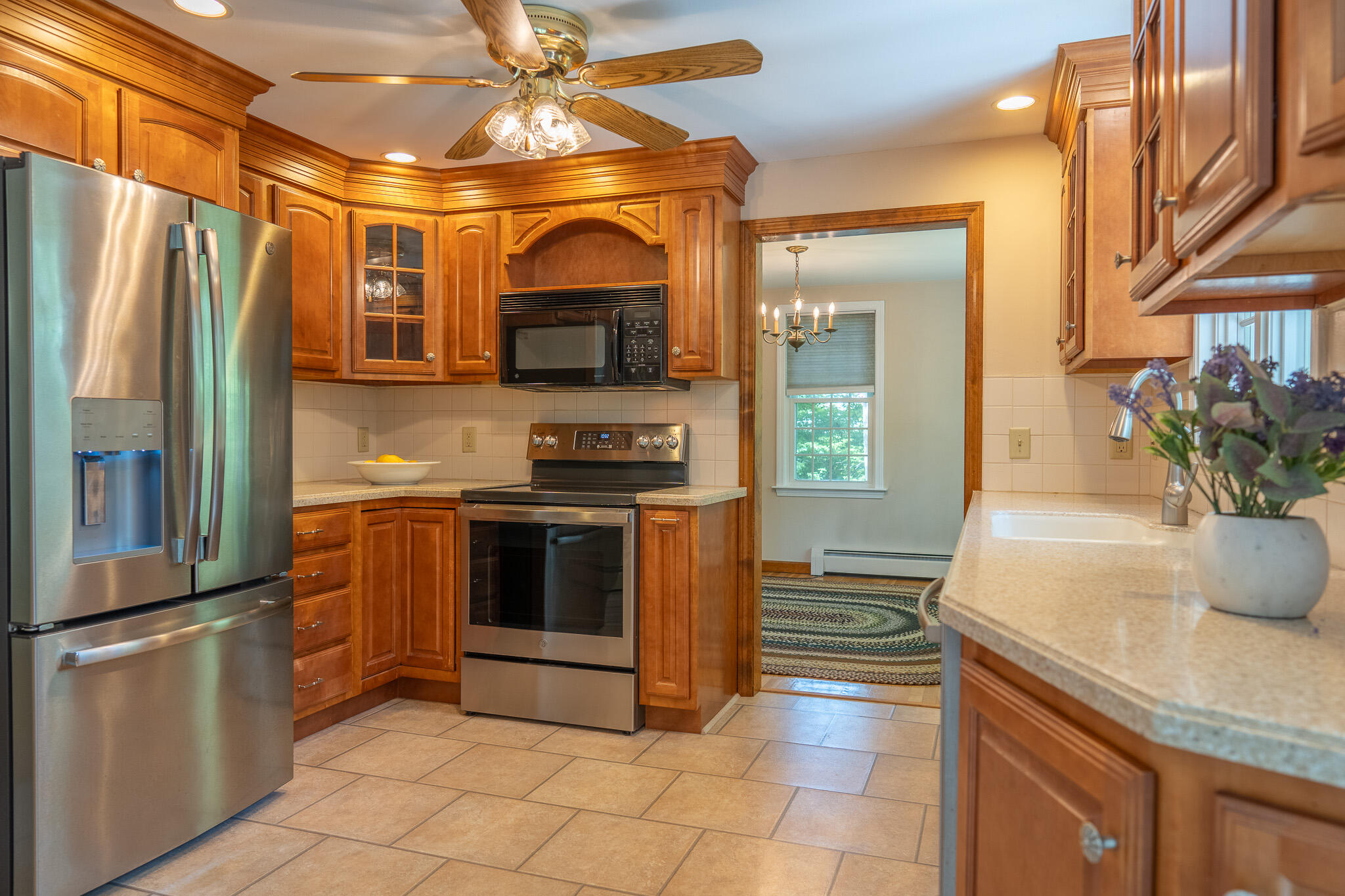 2 Mohegan Lane Property Photo 10