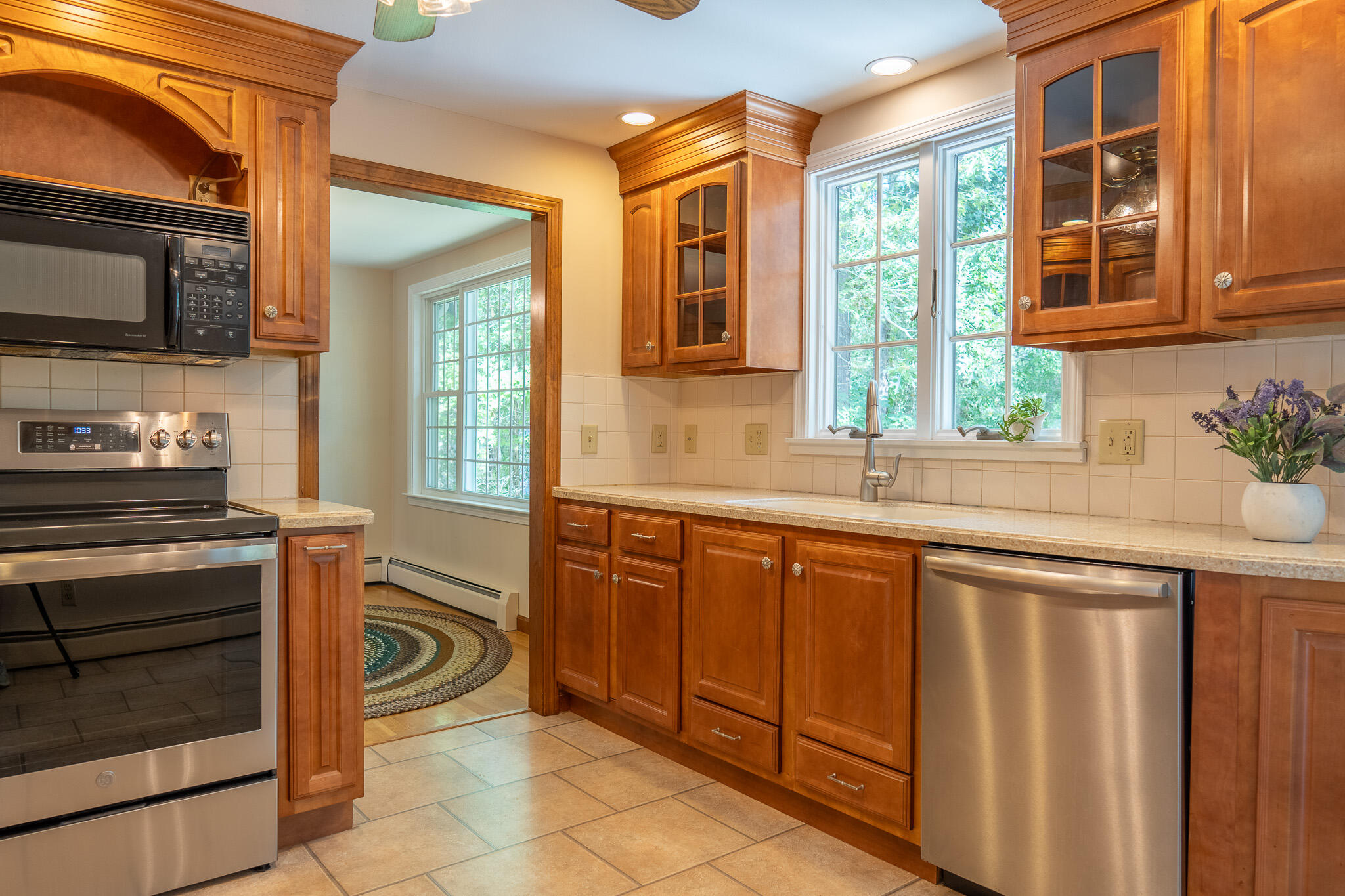 2 Mohegan Lane Property Photo 11