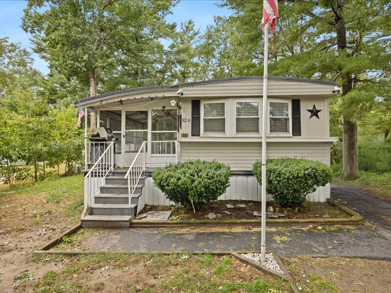 32-6 S Mdw Village Property Photo 1
