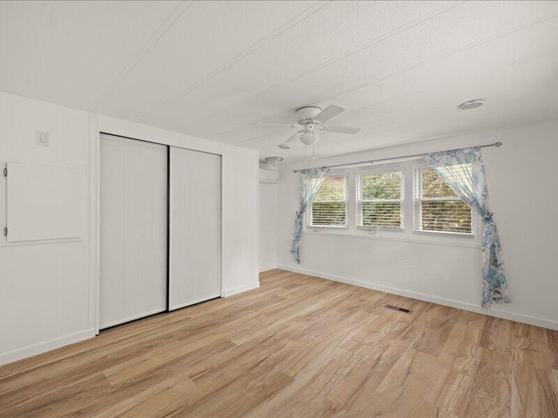 32-6 S Mdw Village Property Photo 13