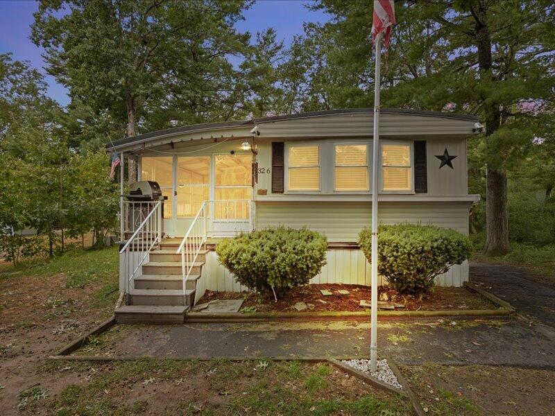 32-6 S Mdw Village Property Photo 19