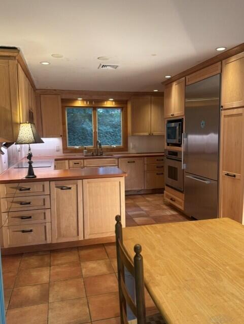 113 S Orleans Road Unit 113 Property Photo 5