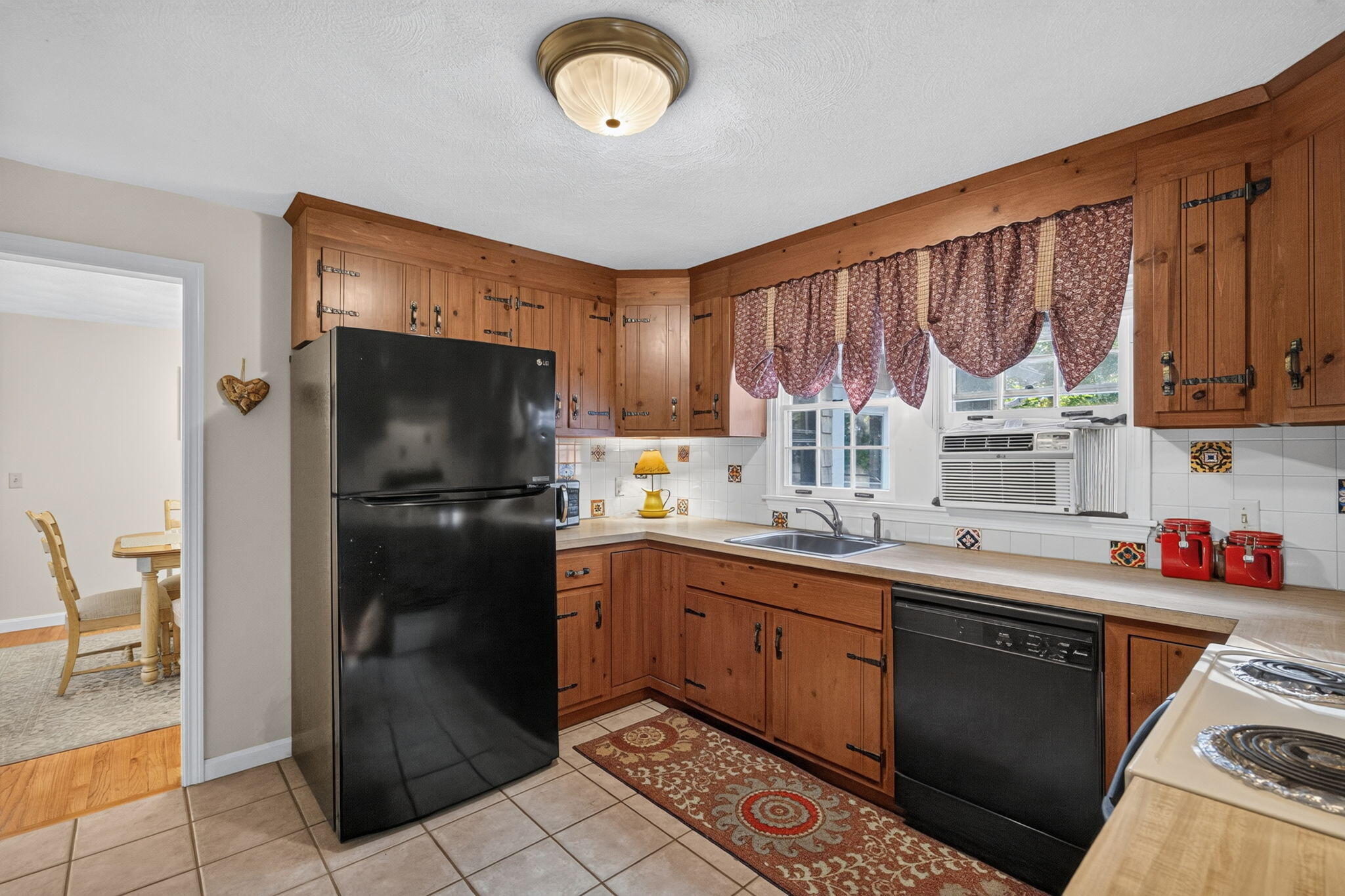 95 Diane Avenue Property Photo 13