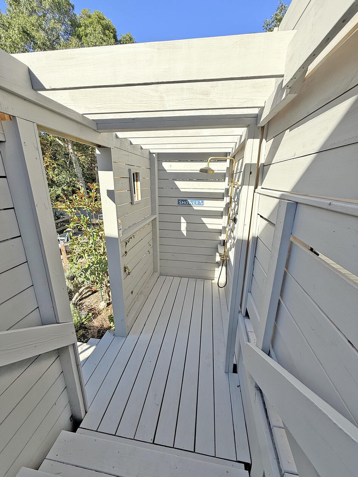 10 Atwater Drive Property Photo 11