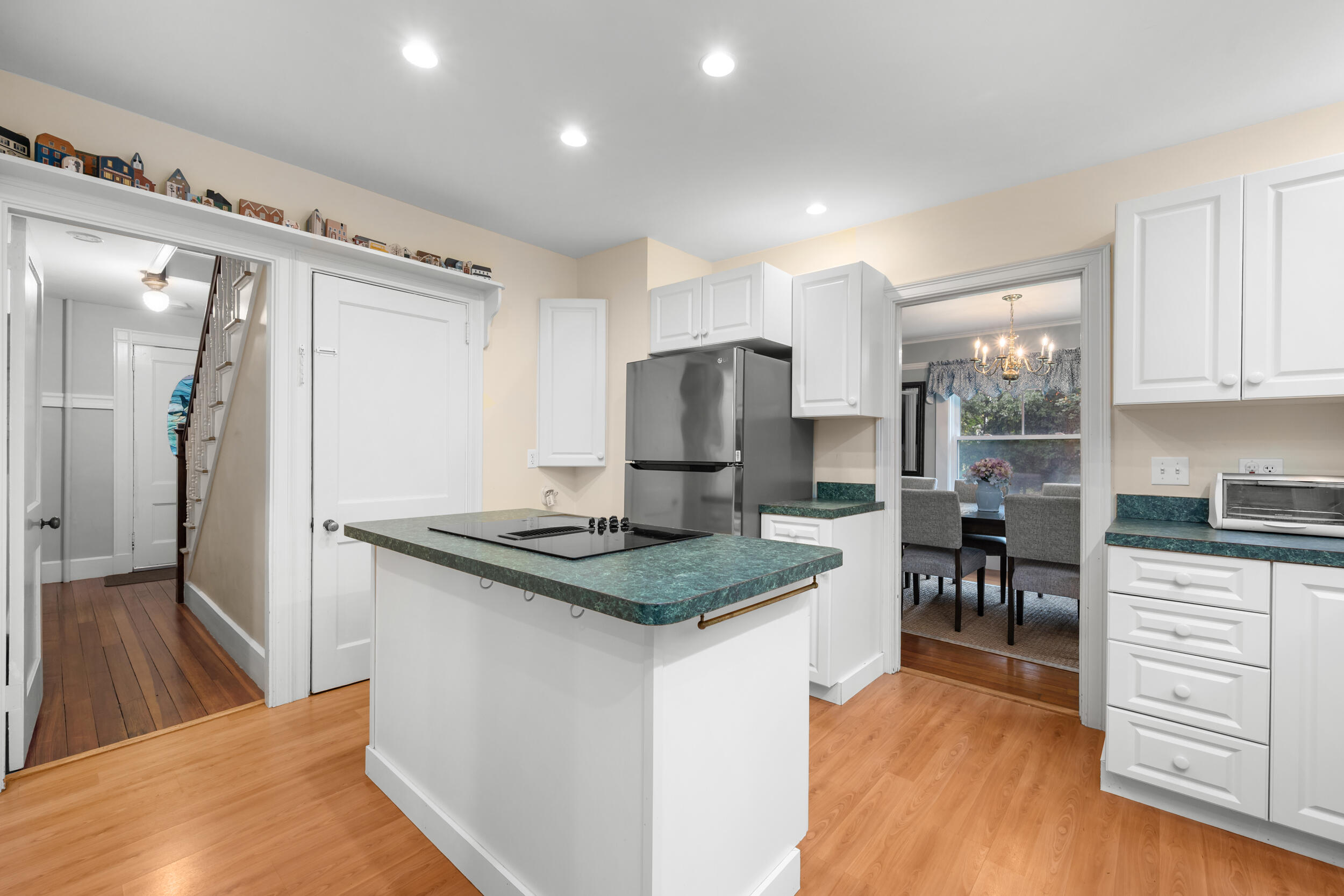 73 S Orleans Road Property Photo 12