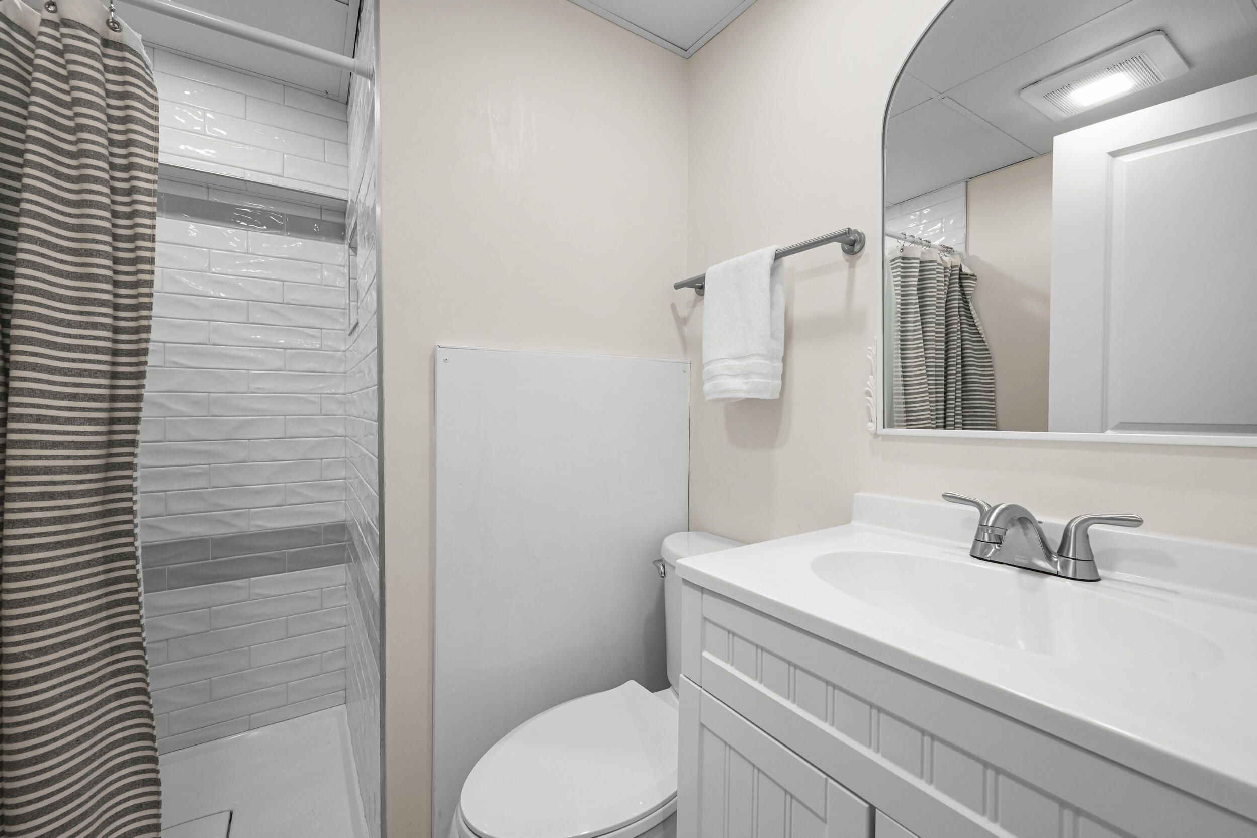 73 S Orleans Road Property Photo 32