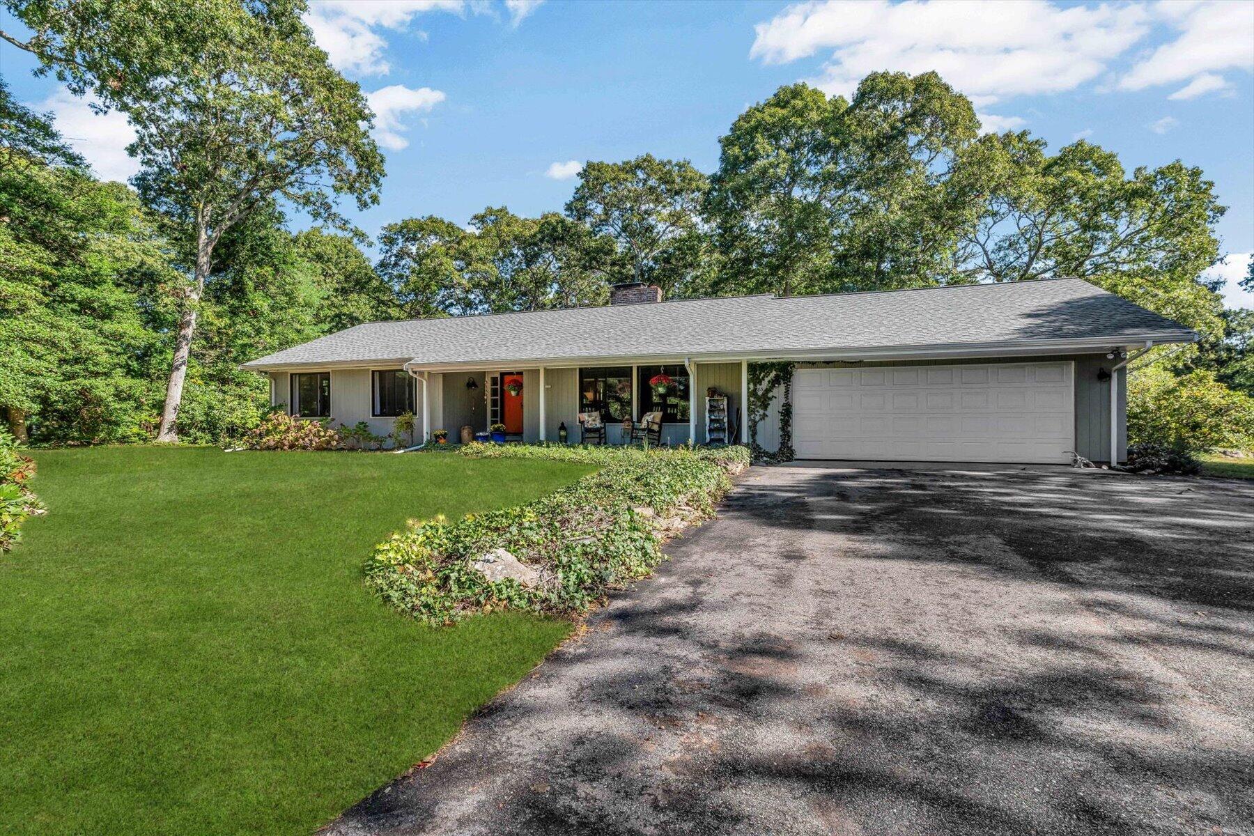 885 Shore Road Property Photo 1