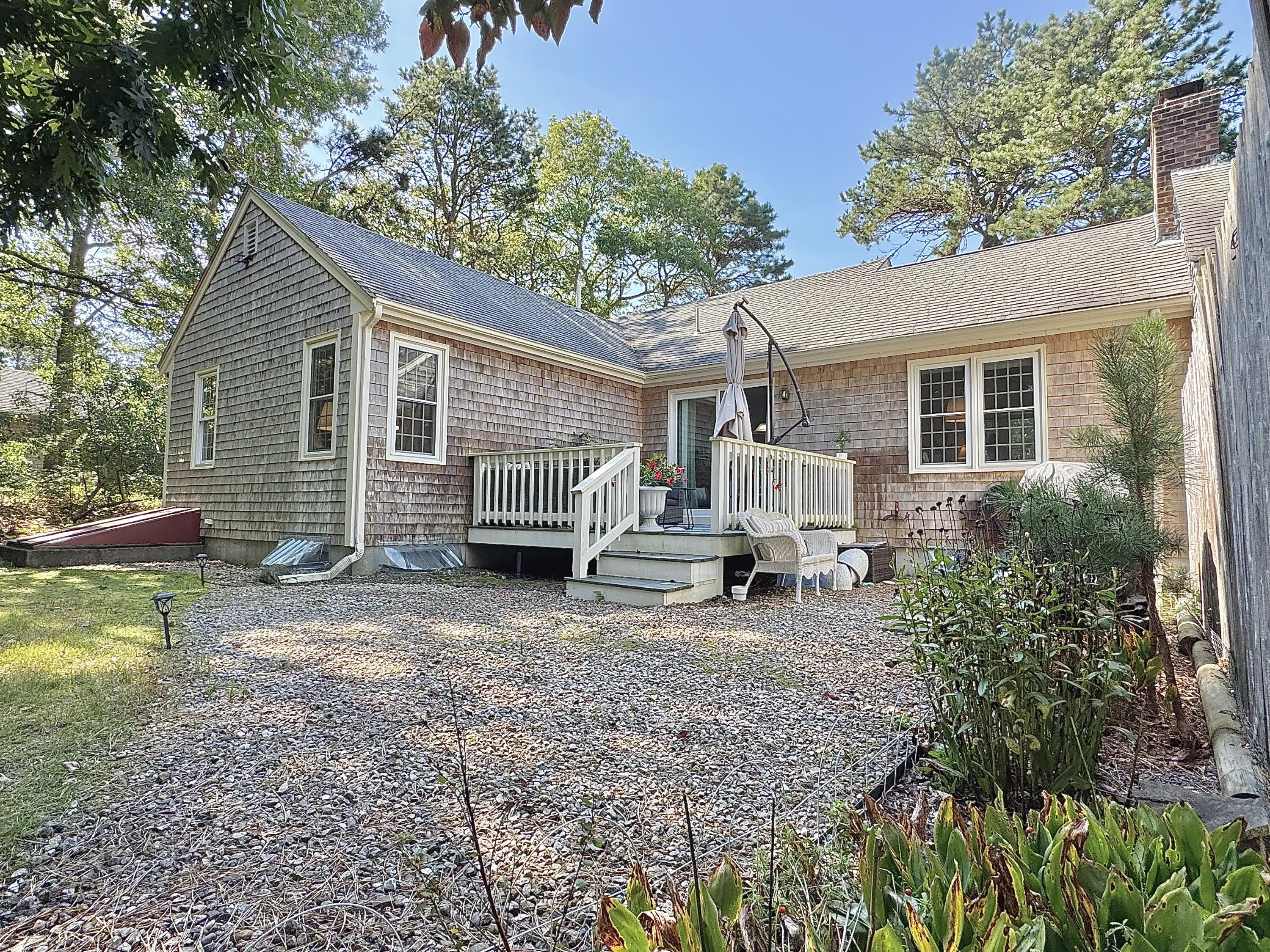 22 Warren Road Property Photo 8