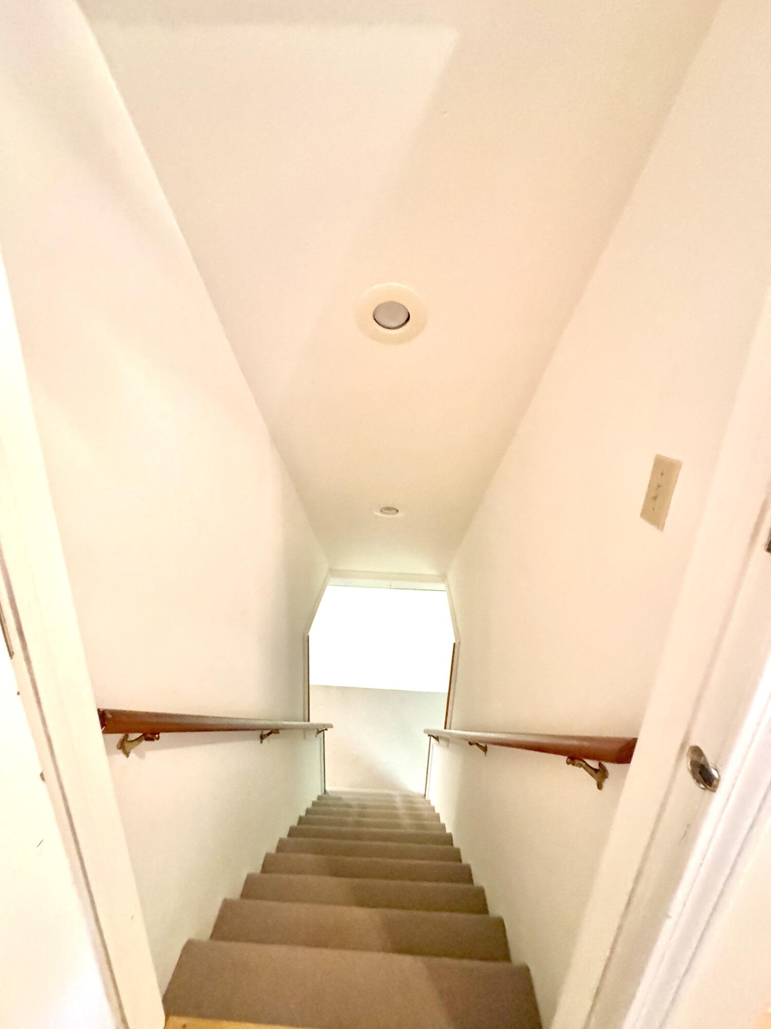 22 Warren Road Property Photo 30