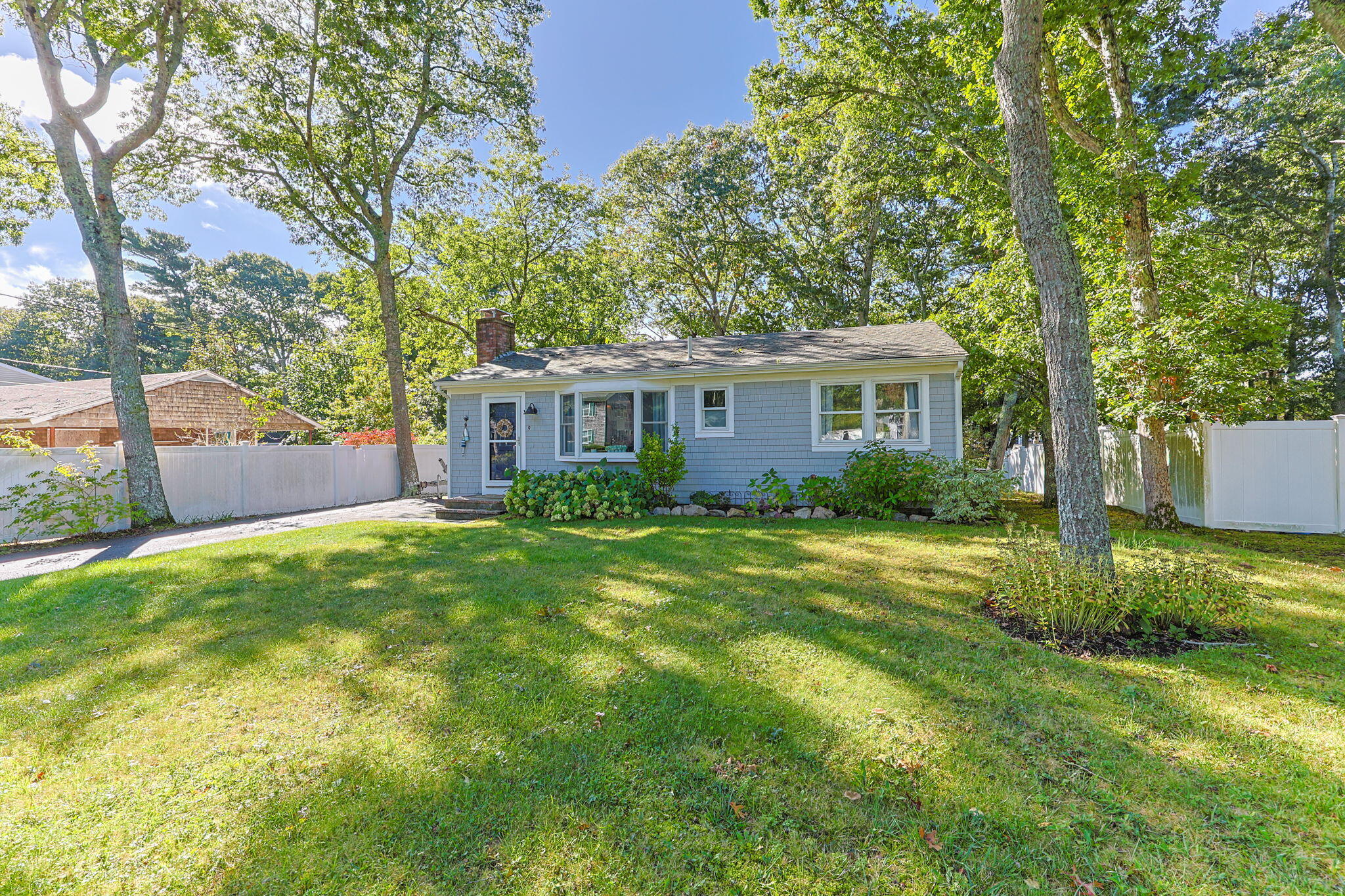 9 Winchester Drive Property Photo 1