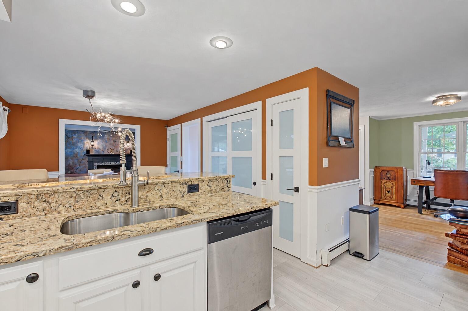 19 Maple Street Property Photo 15